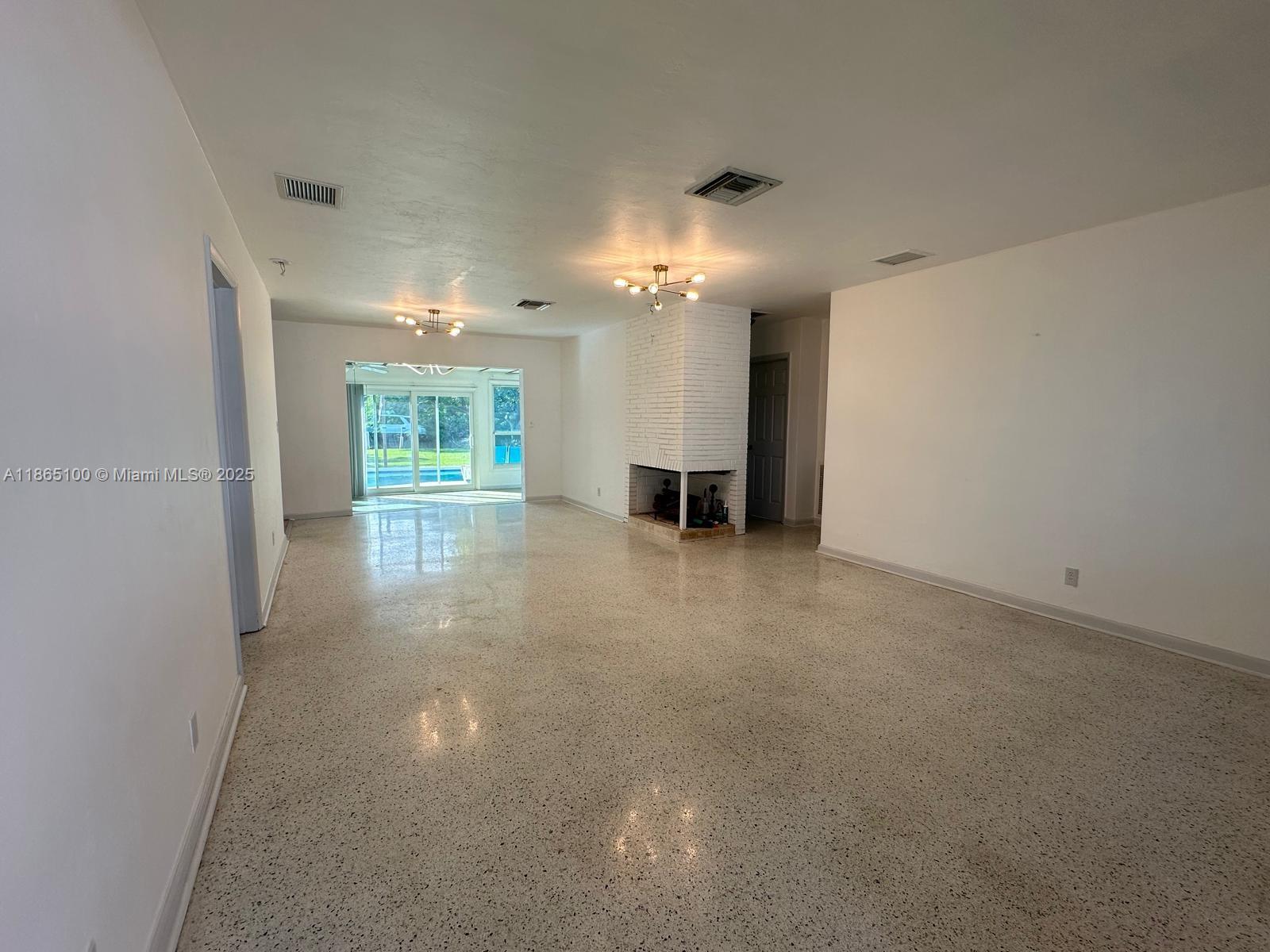 DAVIS ISLES - Residential Lease