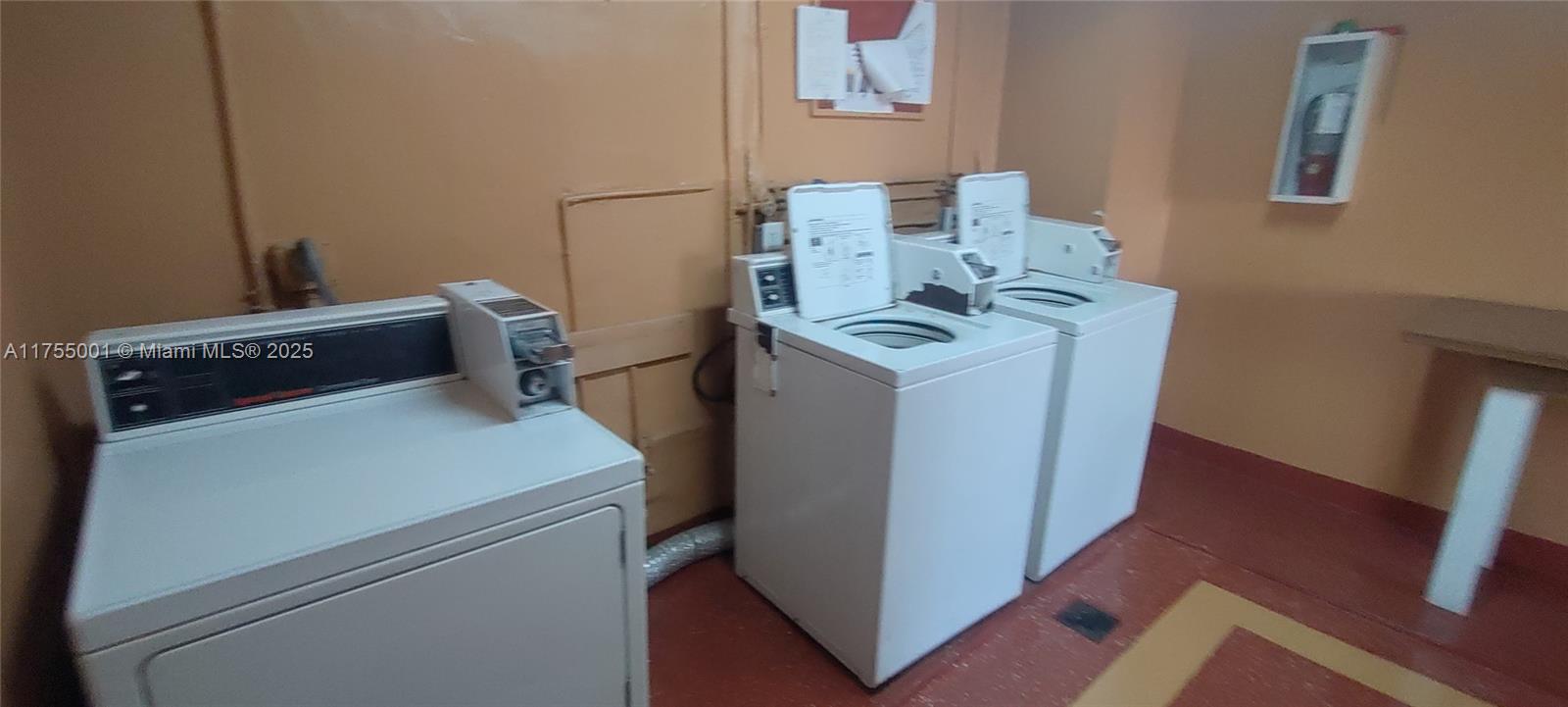 LA CASTELLANA CONDO - Residential