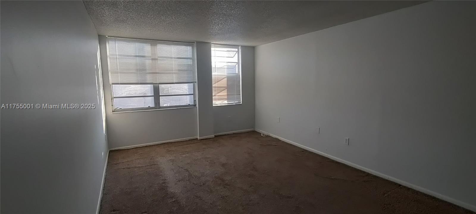 LA CASTELLANA CONDO - Residential