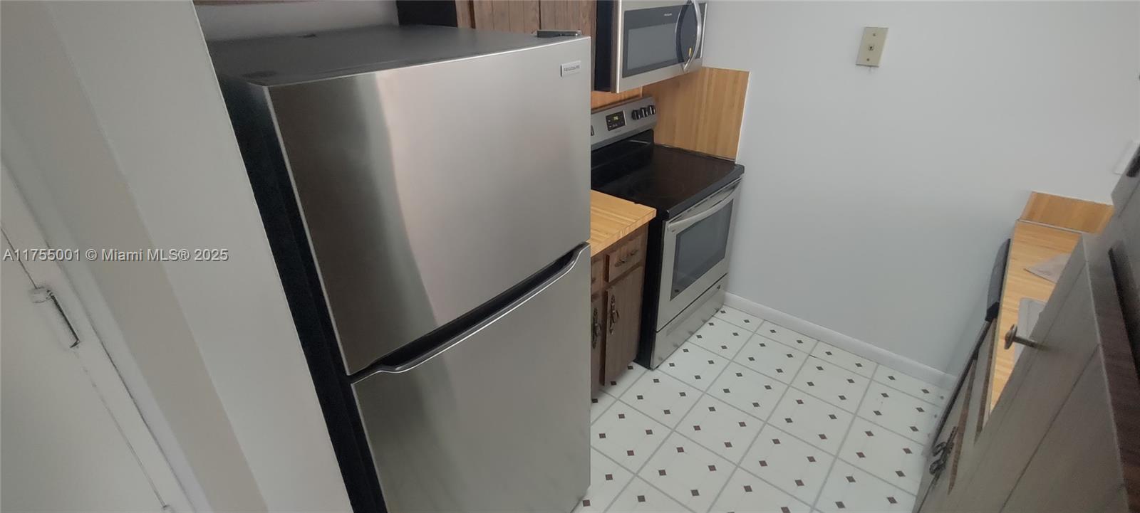 LA CASTELLANA CONDO - Residential