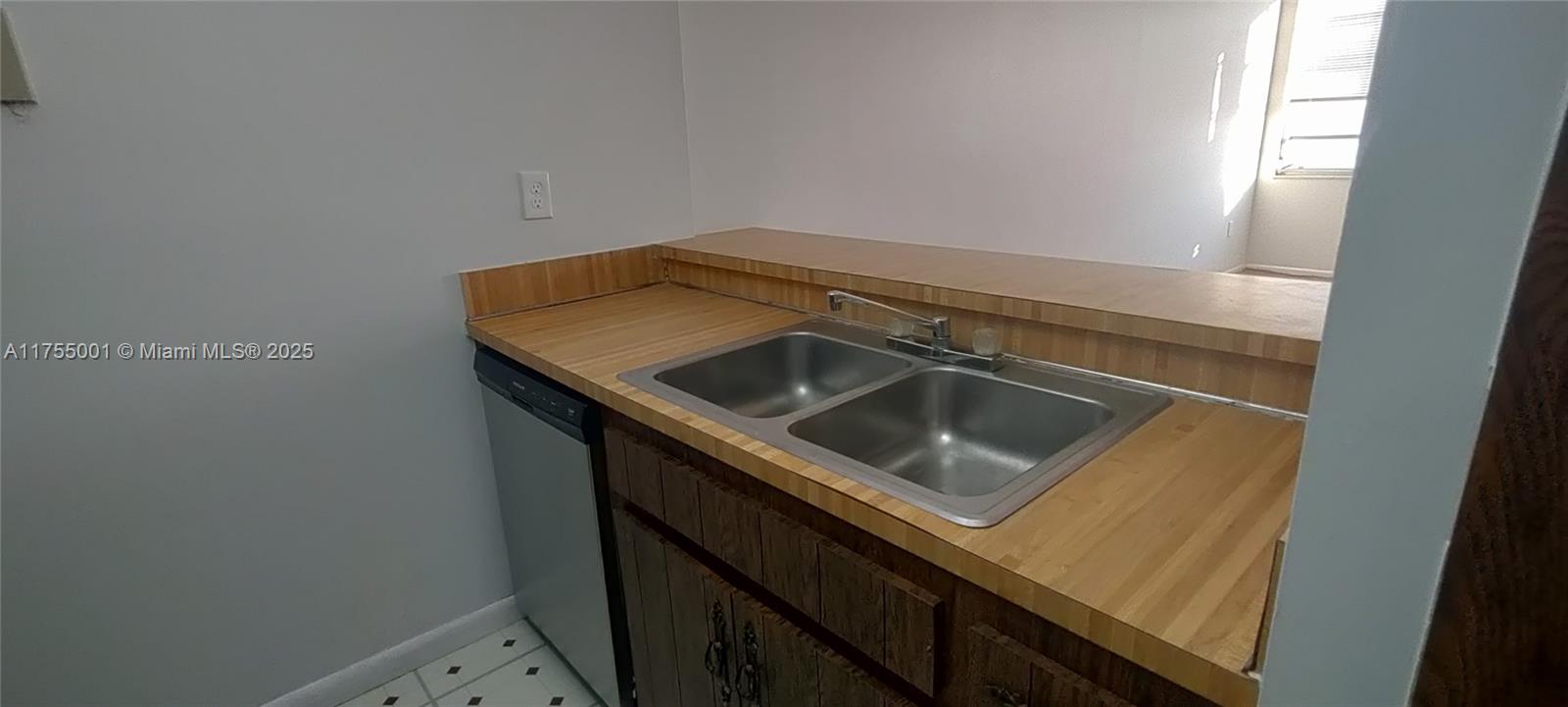 LA CASTELLANA CONDO - Residential