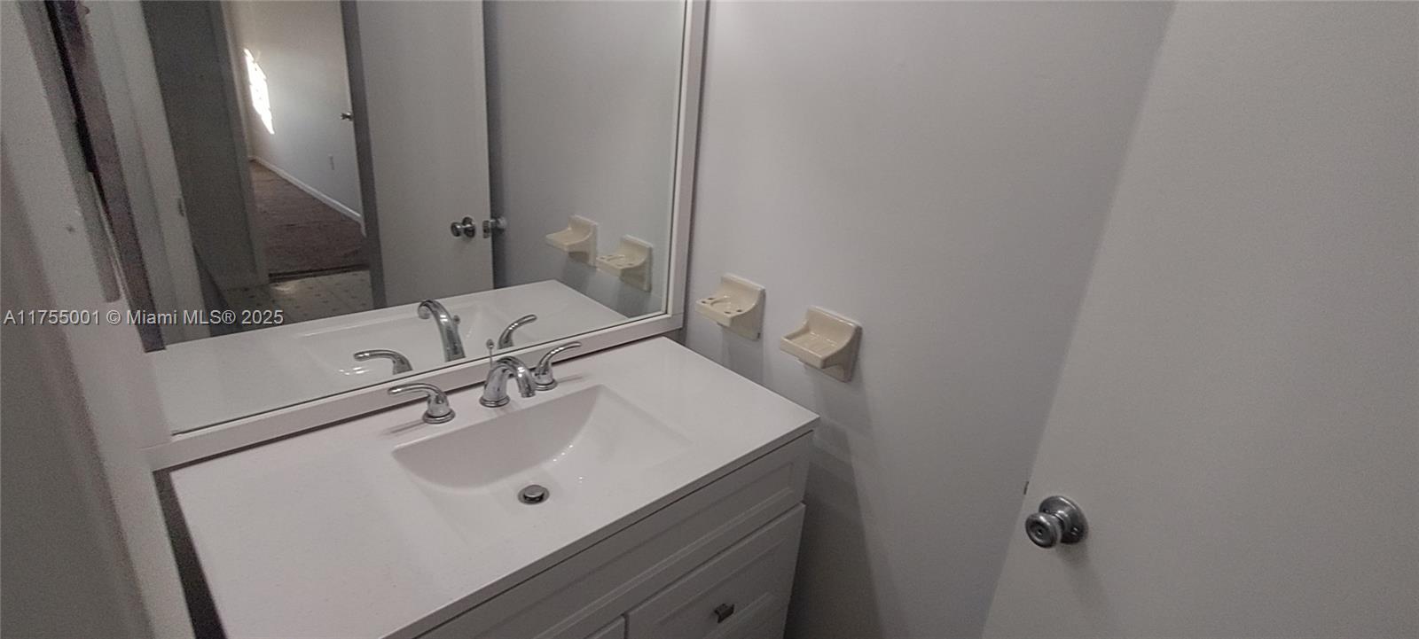 LA CASTELLANA CONDO - Residential