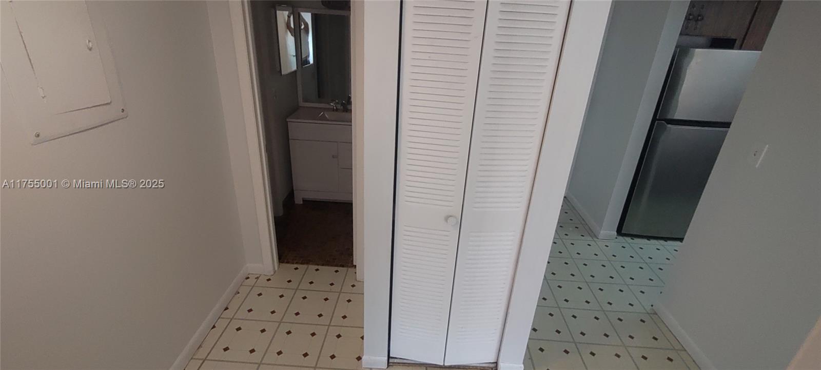 LA CASTELLANA CONDO - Residential