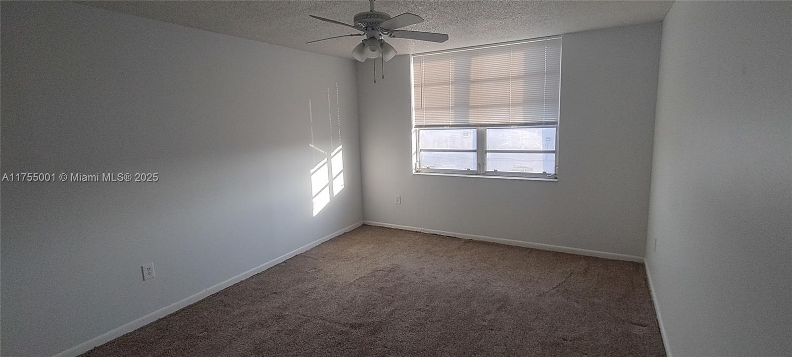 LA CASTELLANA CONDO - Residential