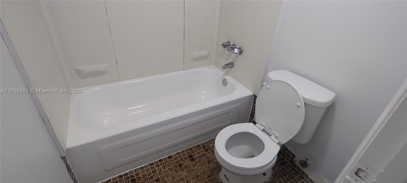 LA CASTELLANA CONDO - Residential