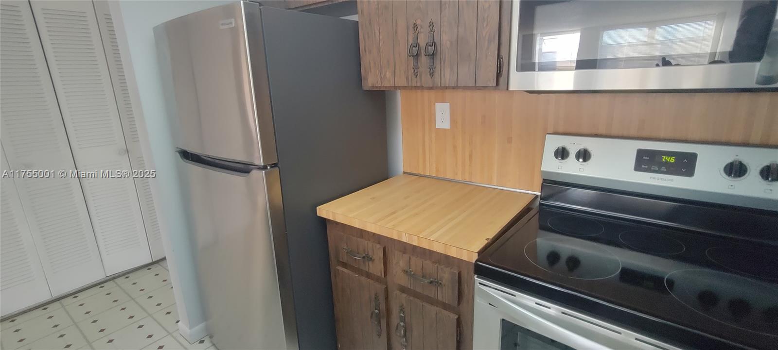 LA CASTELLANA CONDO - Residential