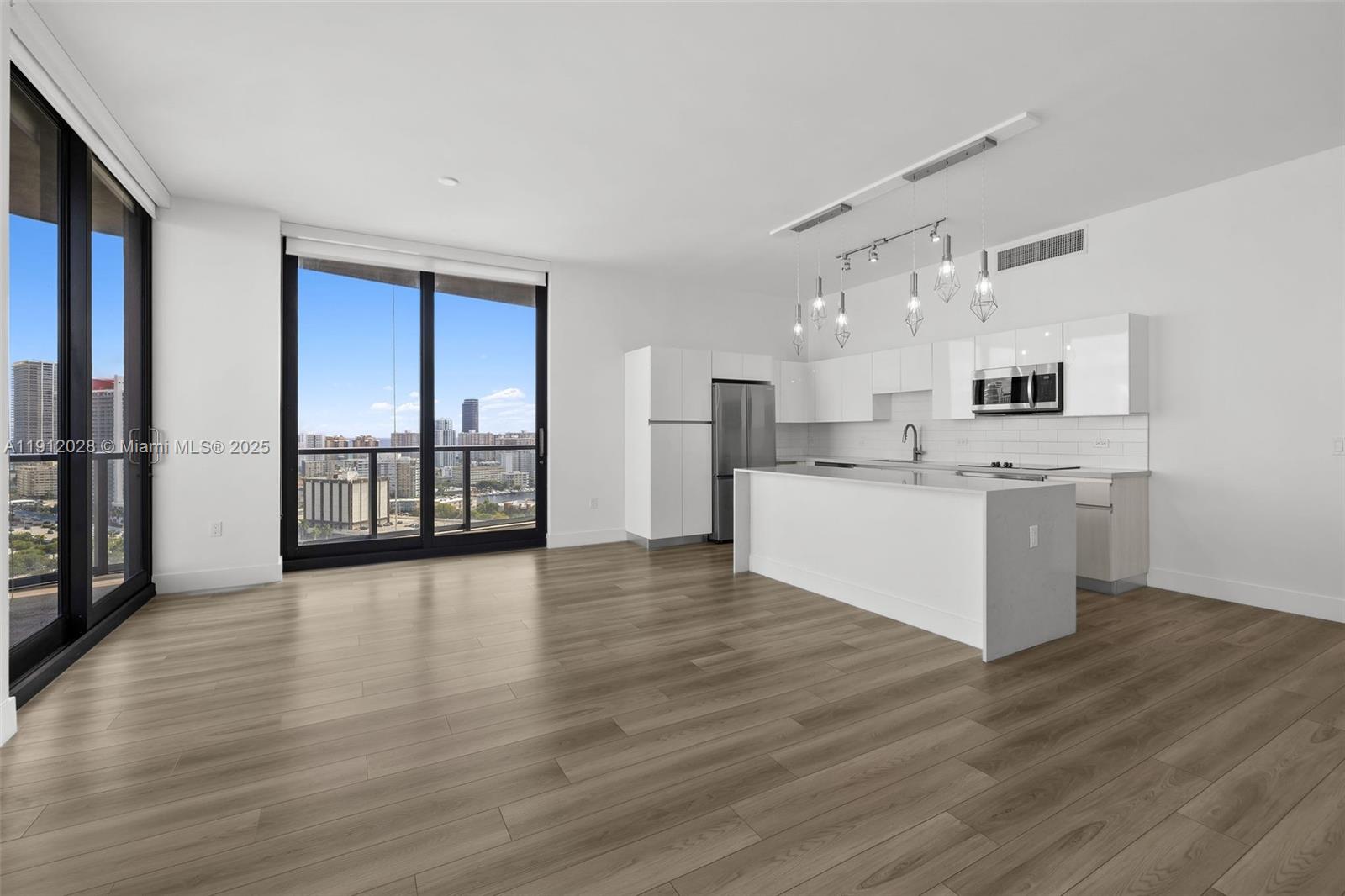 Slate Hallandale - Residential Lease