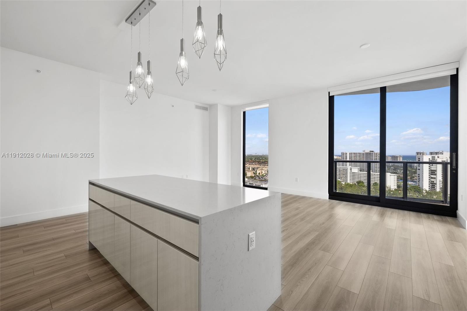 Slate Hallandale - Residential Lease