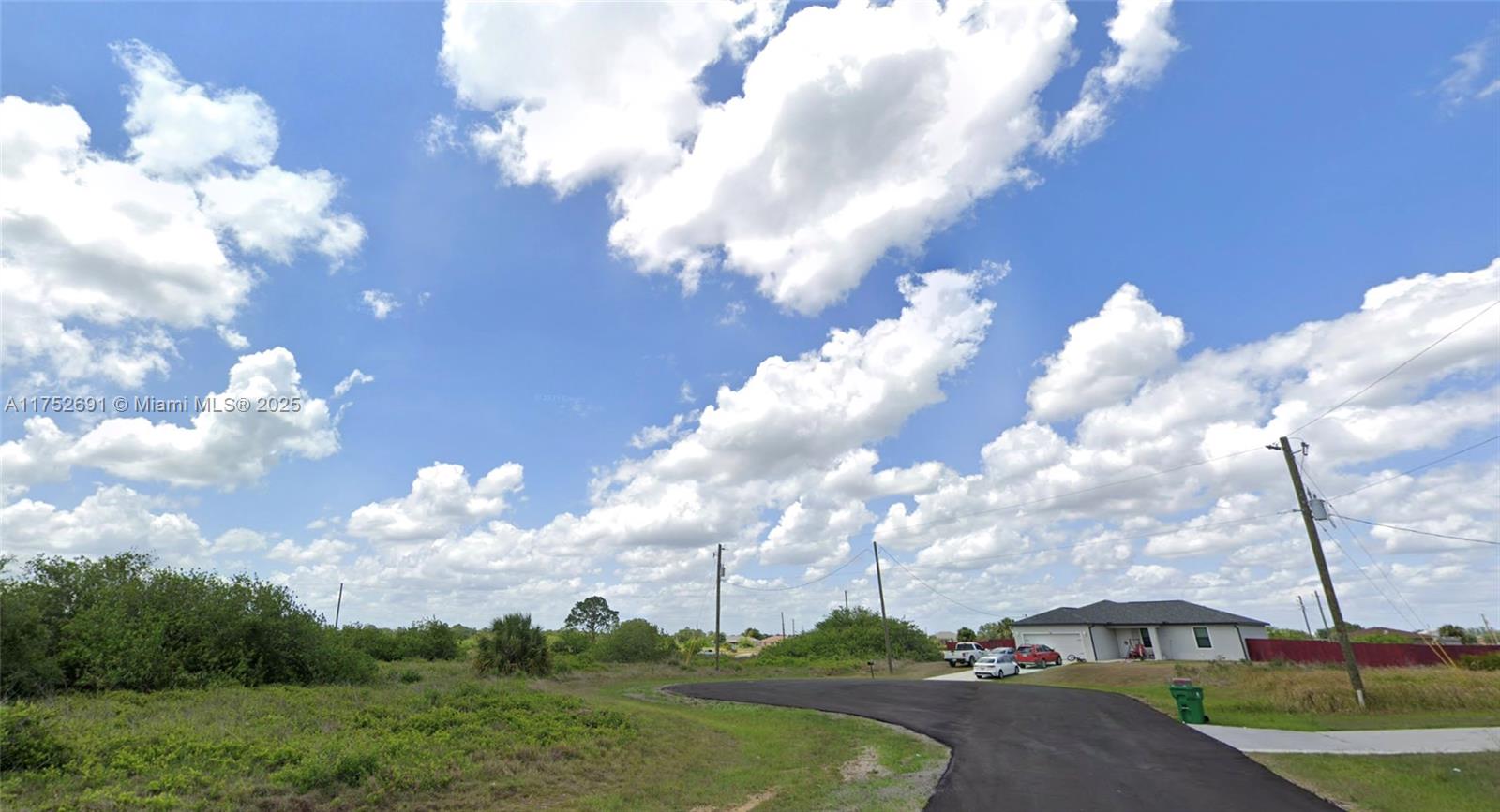 PT LABELLE UNIT 8 (400800. - Land