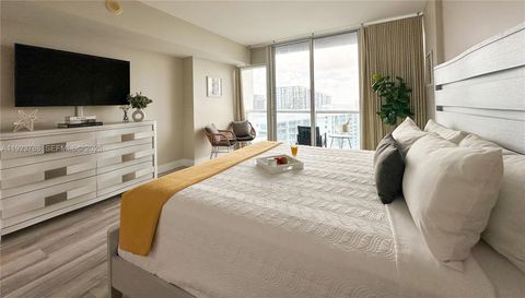 485 Brickell Ave 4405 Miami FL 33131