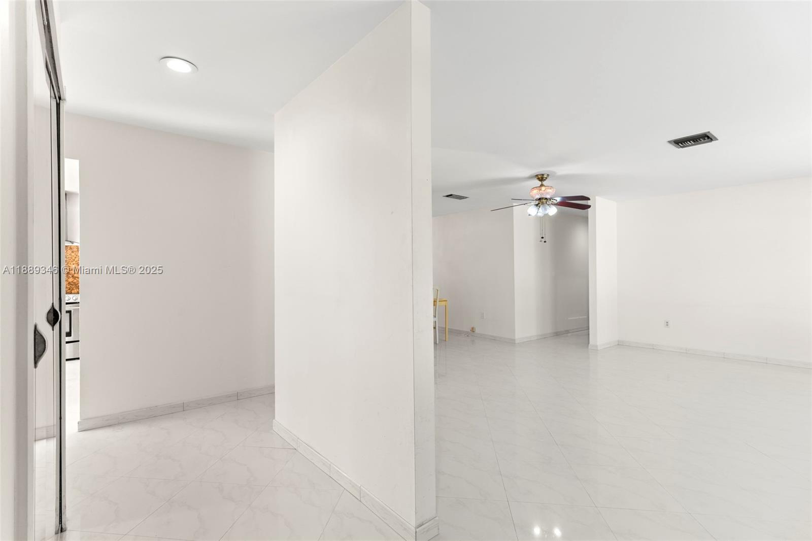 ALTOS DEL MAR NO 5 - Residential