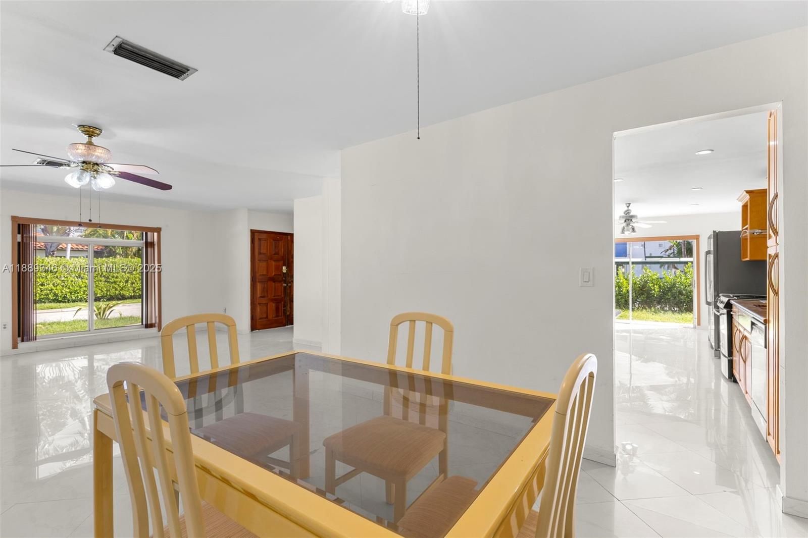 ALTOS DEL MAR NO 5 - Residential