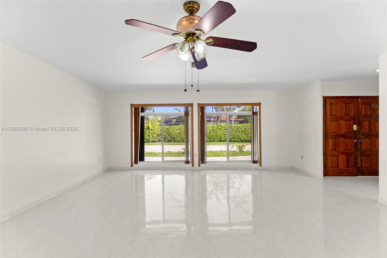 ALTOS DEL MAR NO 5 - Residential