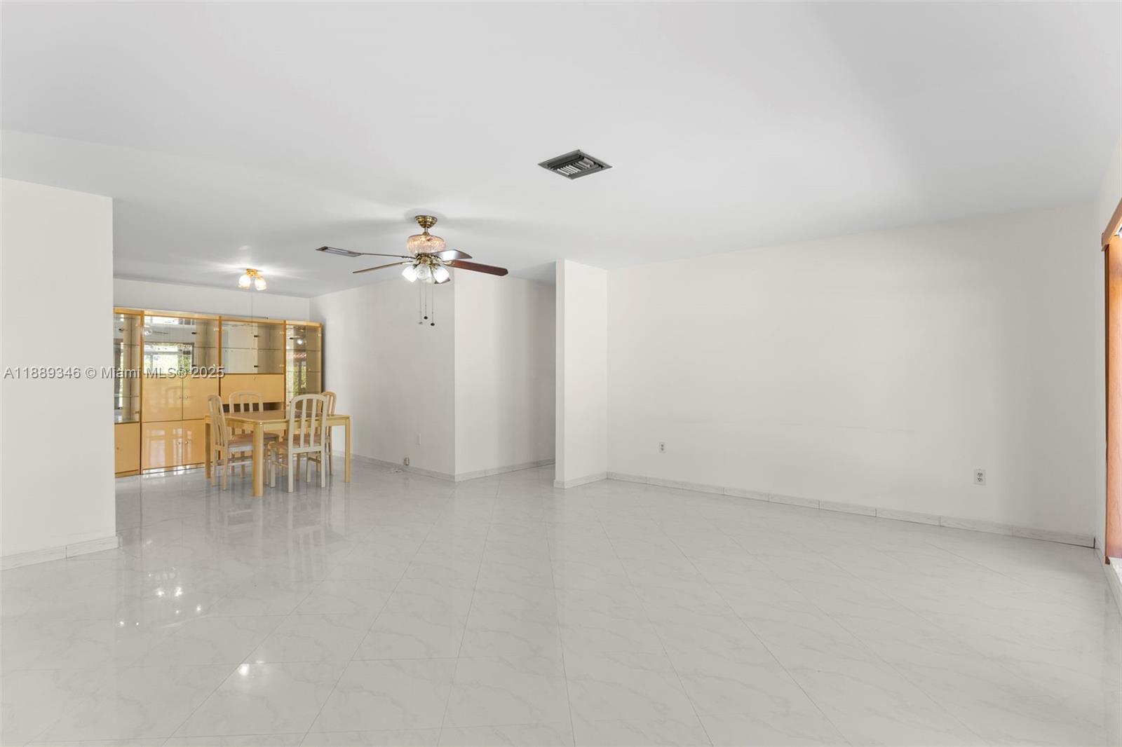 ALTOS DEL MAR NO 5 - Residential