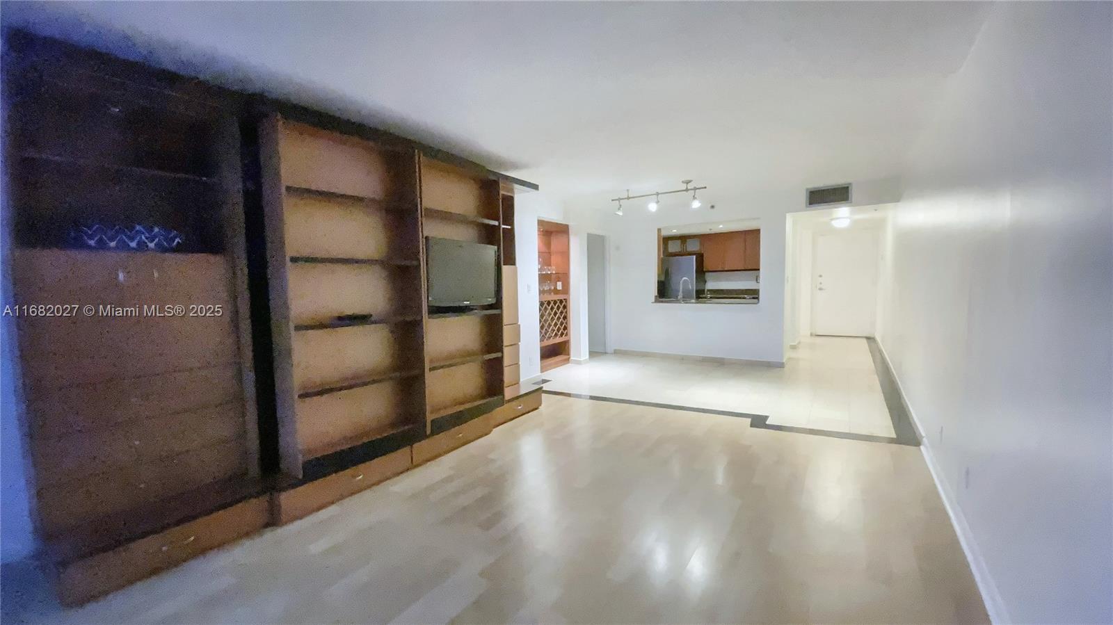 THE GRAND FKA VENETIA - Residential Lease