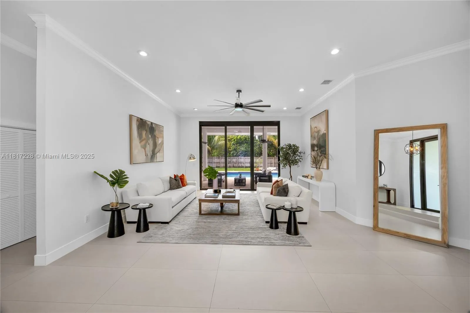 Palmetto Bay, Florida 33158, United States, 5 Bedrooms Bedrooms, ,5 BathroomsBathrooms,Residential,Active,146567