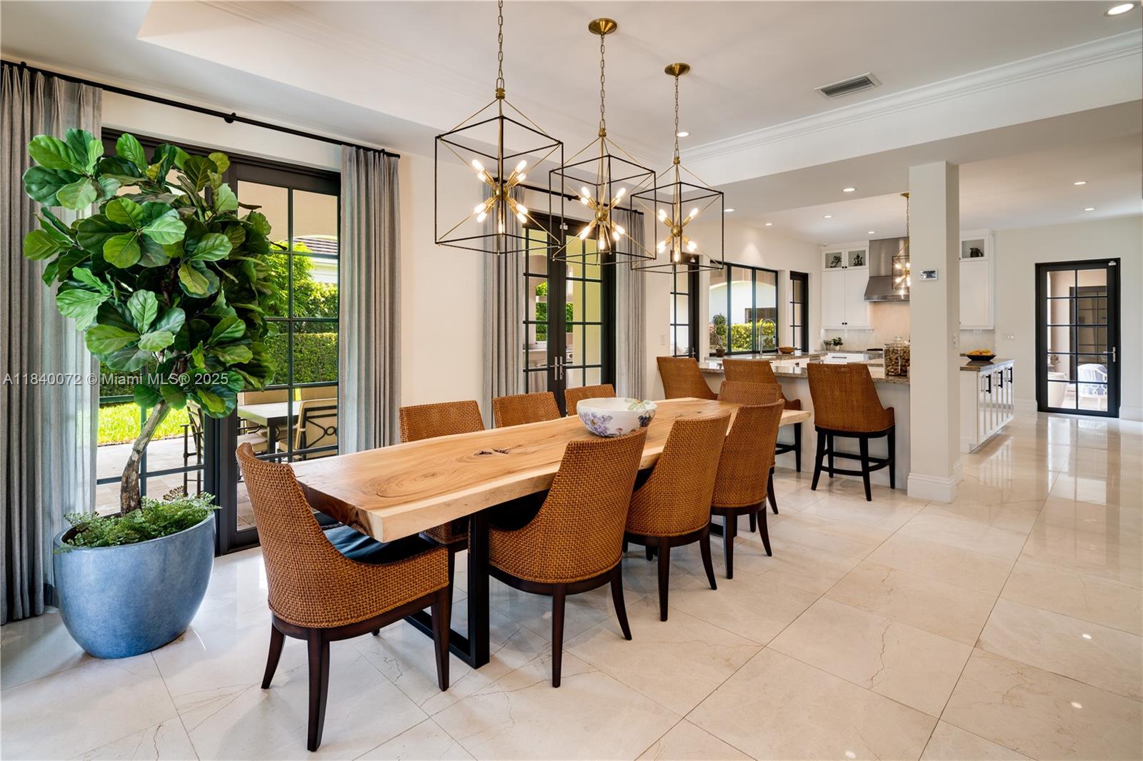 CORAL GABLES RIVIERA SEC - Residential