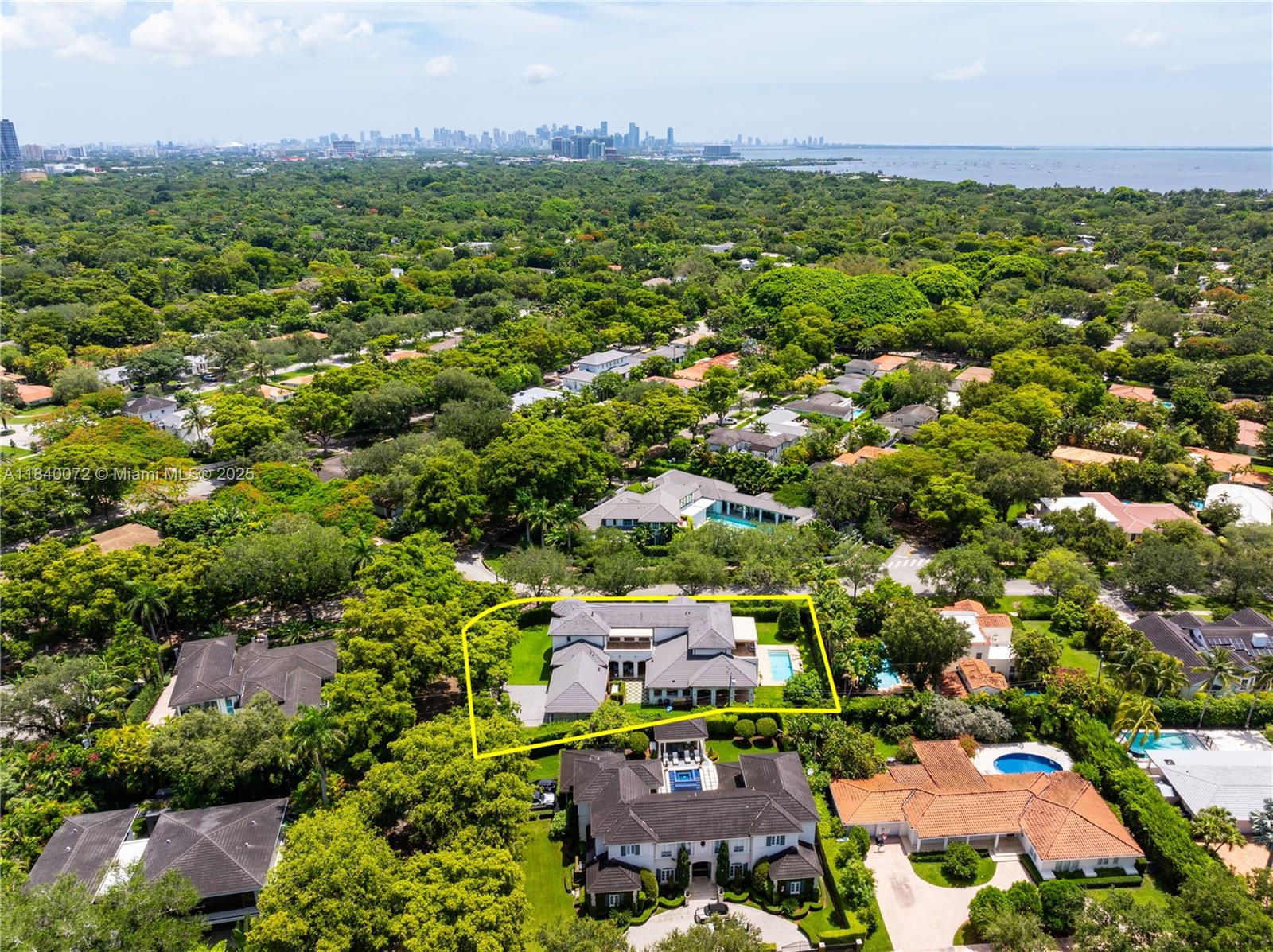 CORAL GABLES RIVIERA SEC - Residential