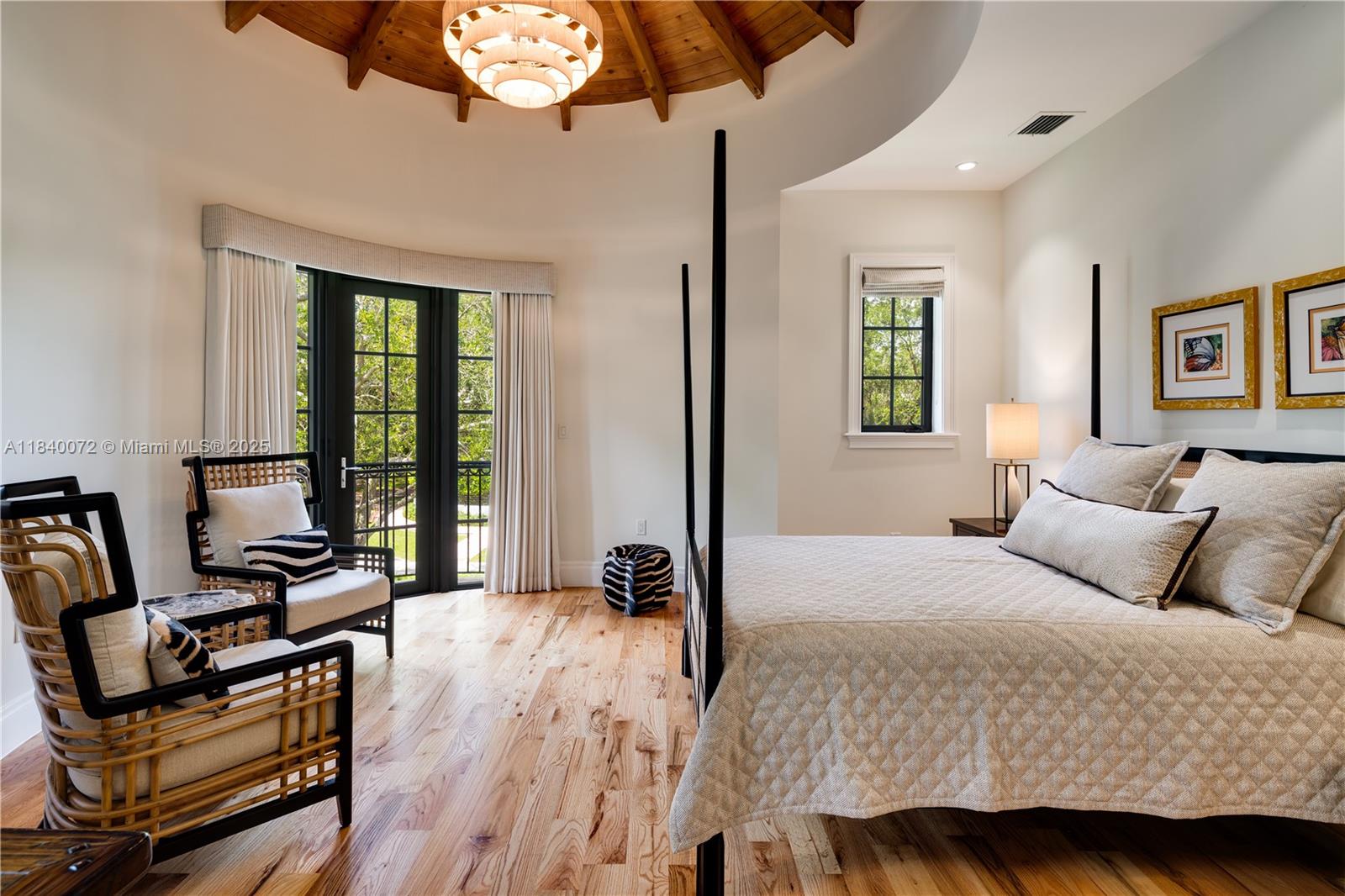 CORAL GABLES RIVIERA SEC - Residential