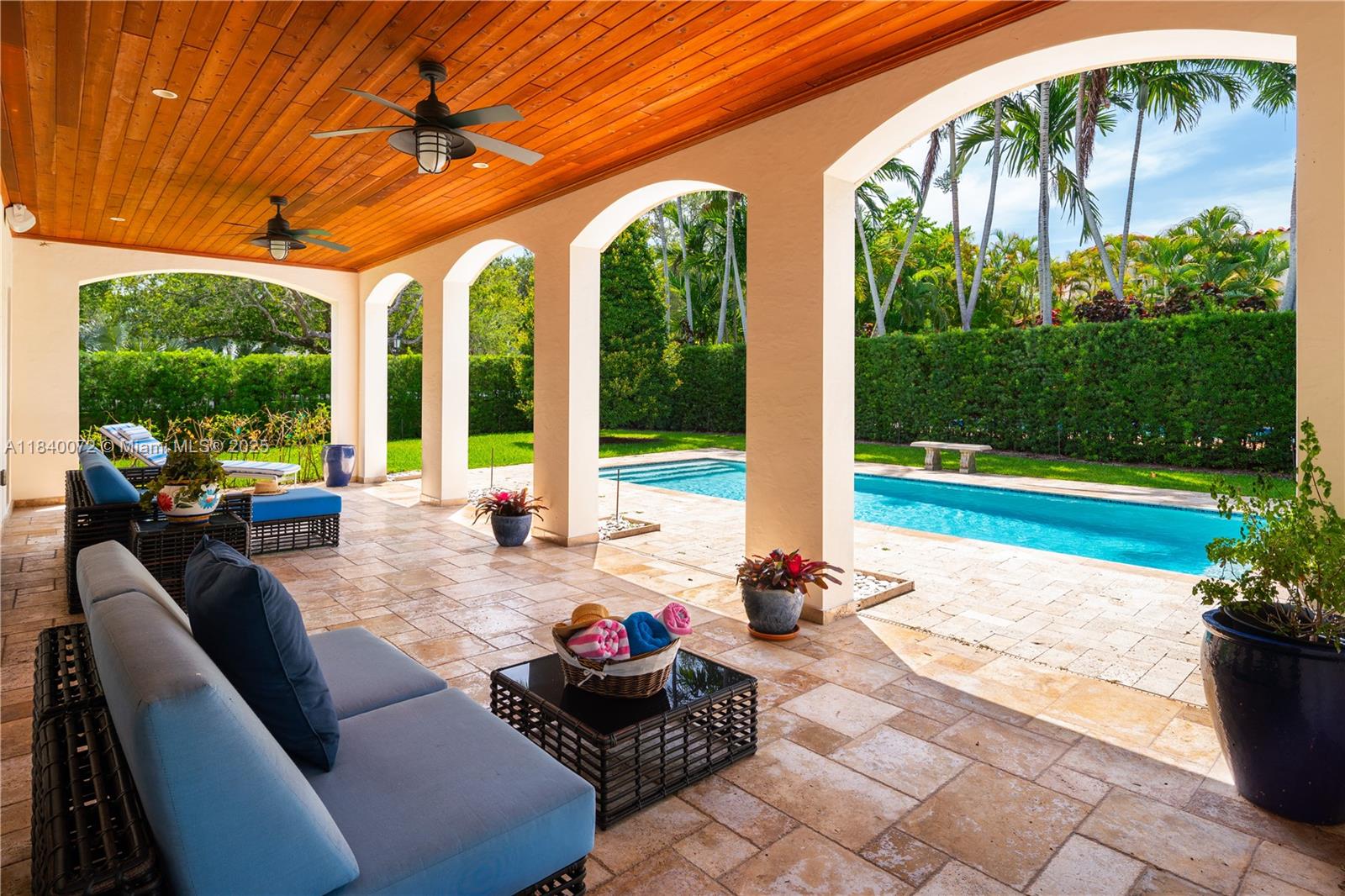 CORAL GABLES RIVIERA SEC - Residential