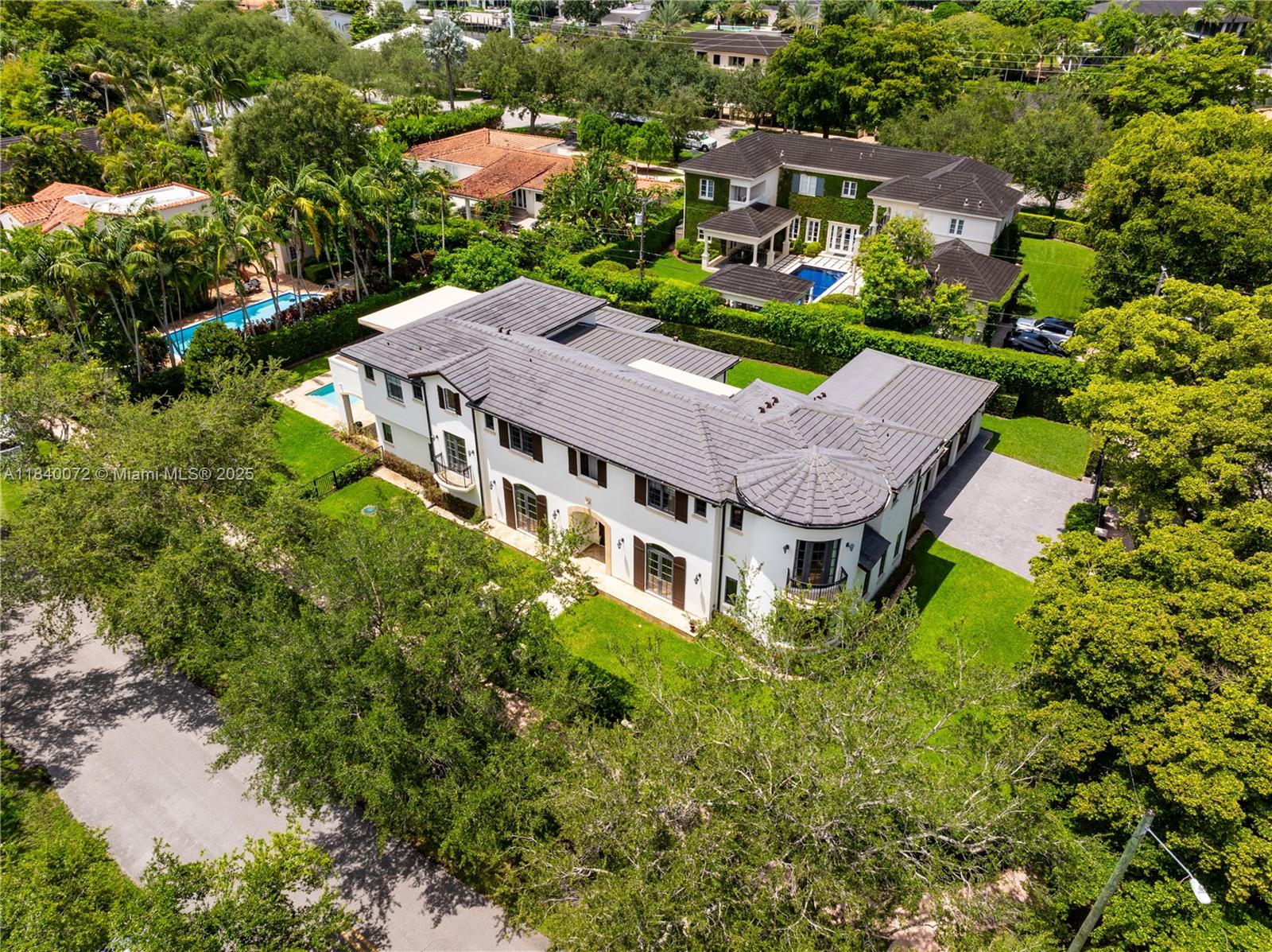 CORAL GABLES RIVIERA SEC - Residential