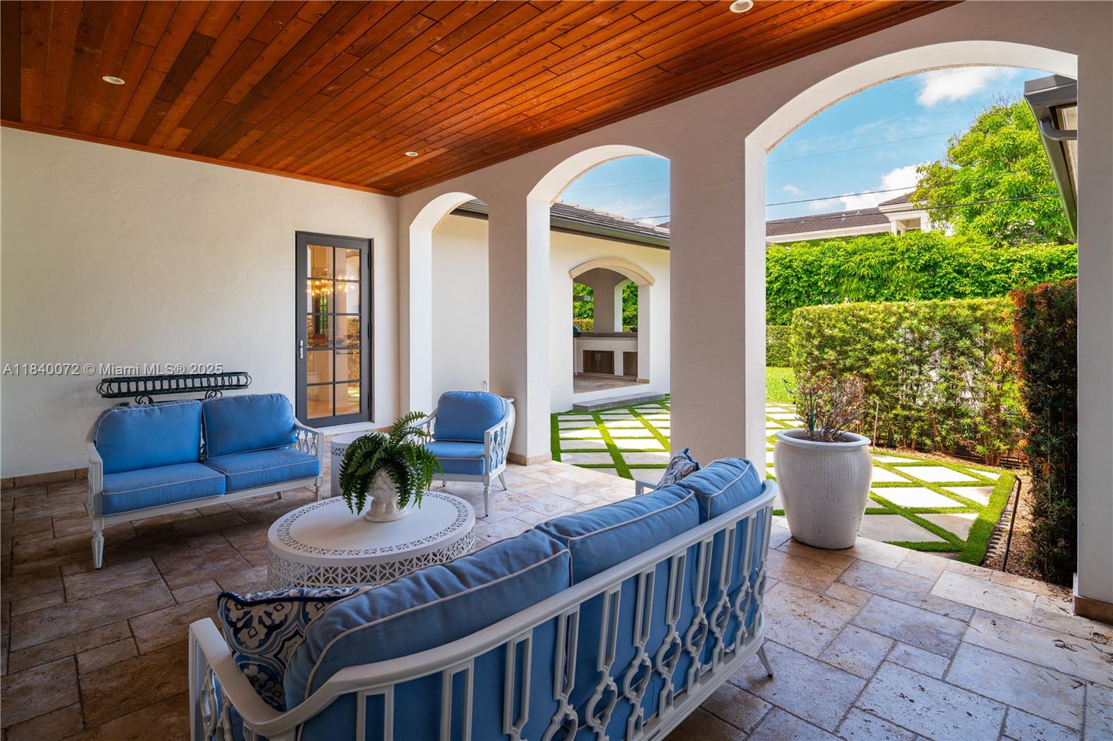 CORAL GABLES RIVIERA SEC - Residential