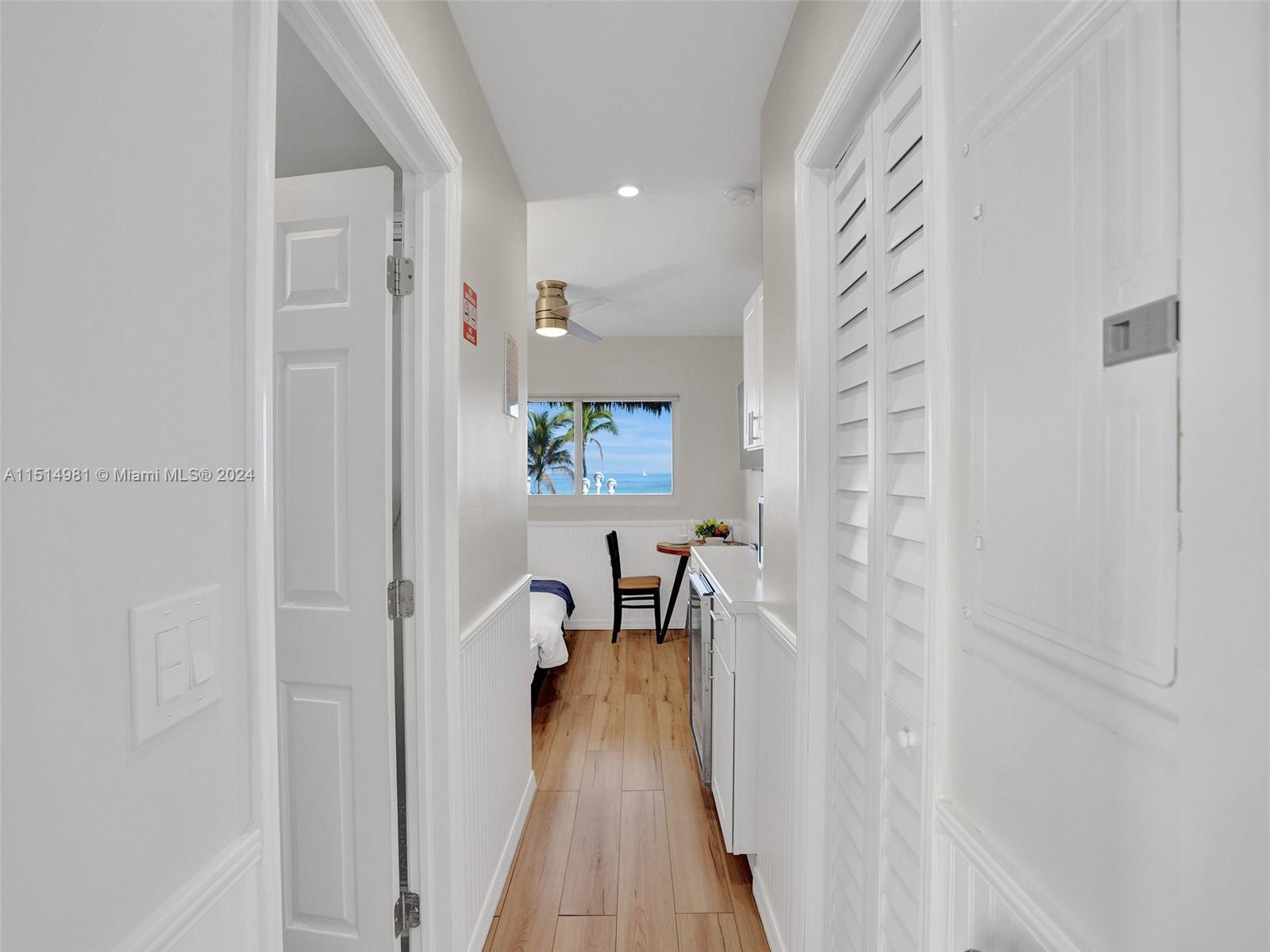 HOLLYWOOD BEACH - Residential Lease