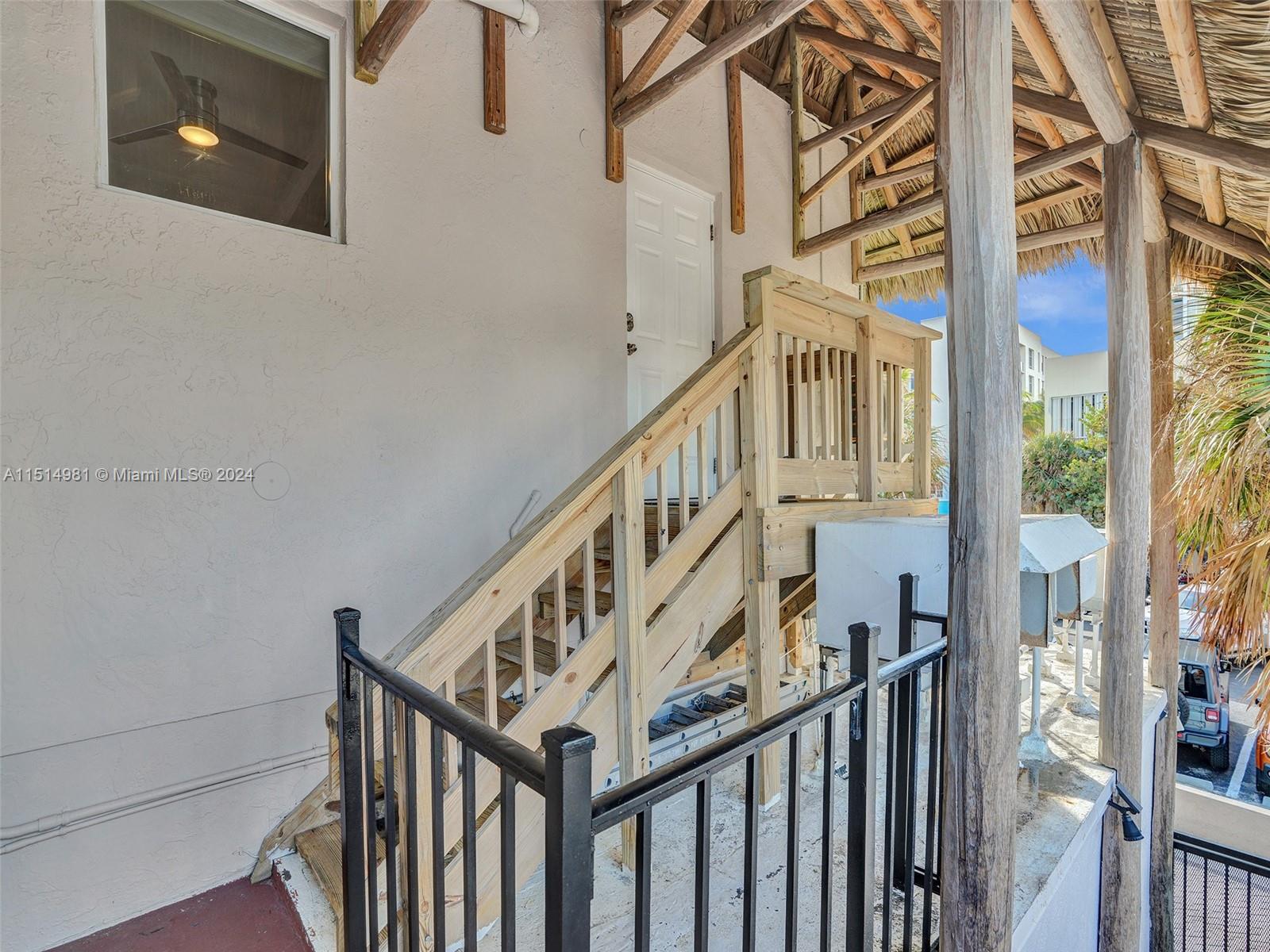 HOLLYWOOD BEACH - Residential Lease