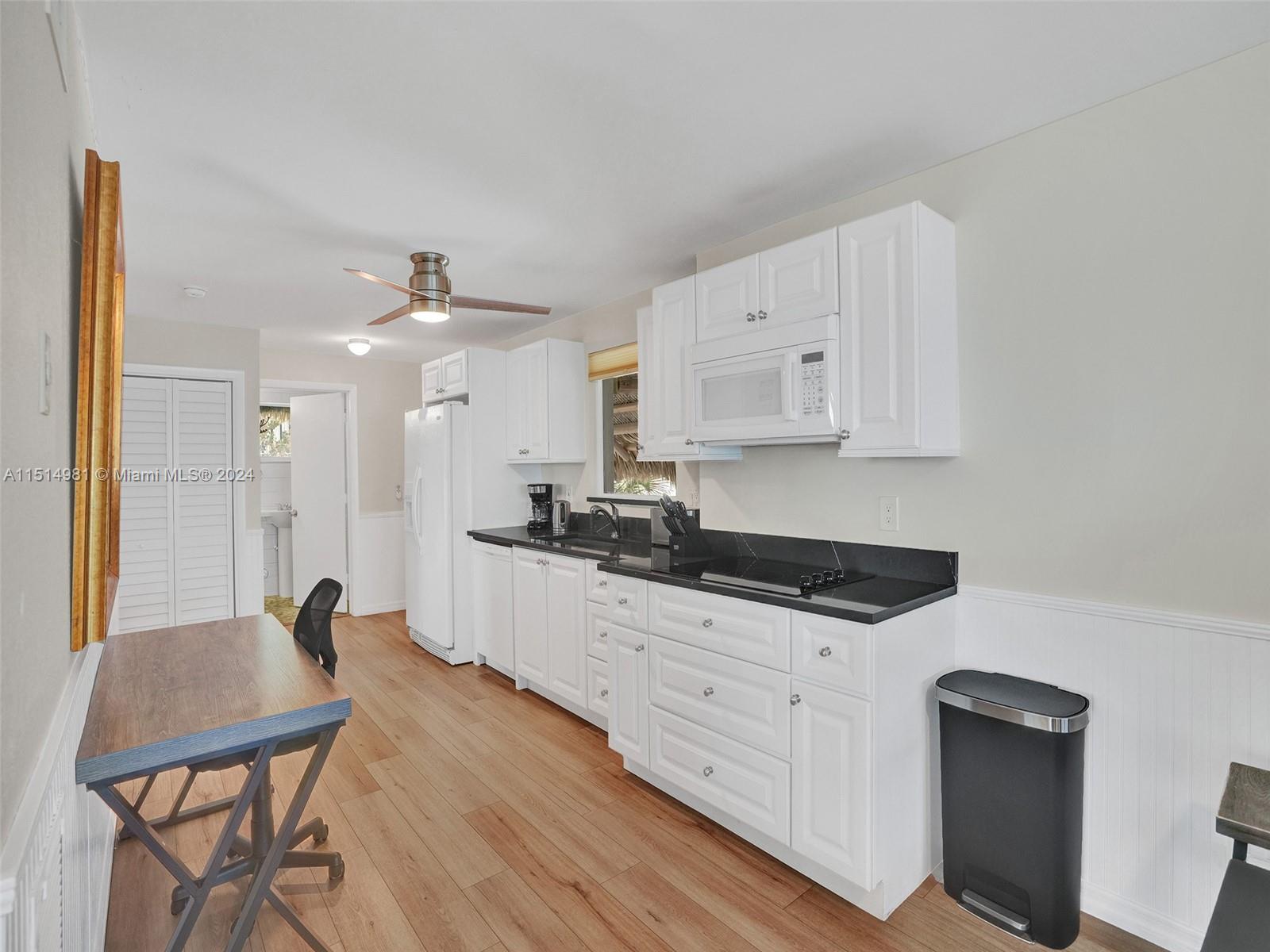 HOLLYWOOD BEACH - Residential Lease