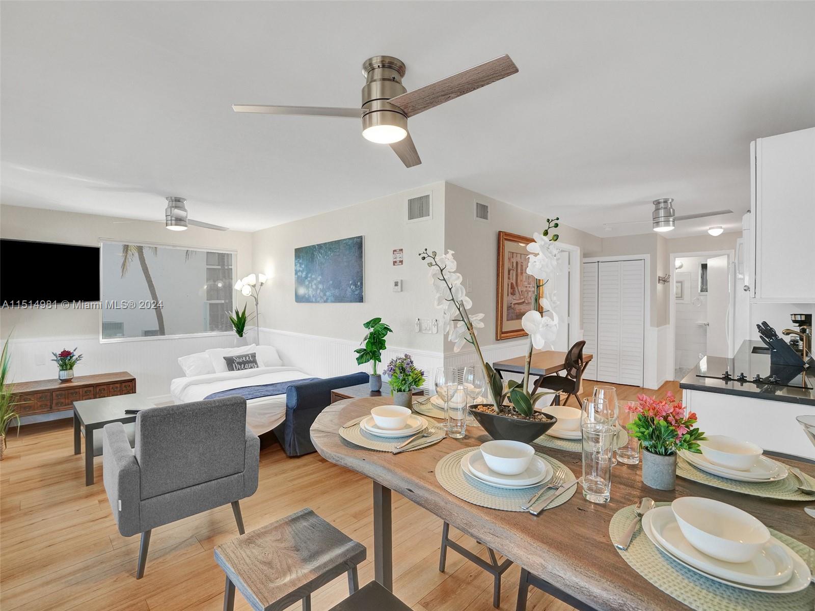 HOLLYWOOD BEACH - Residential Lease