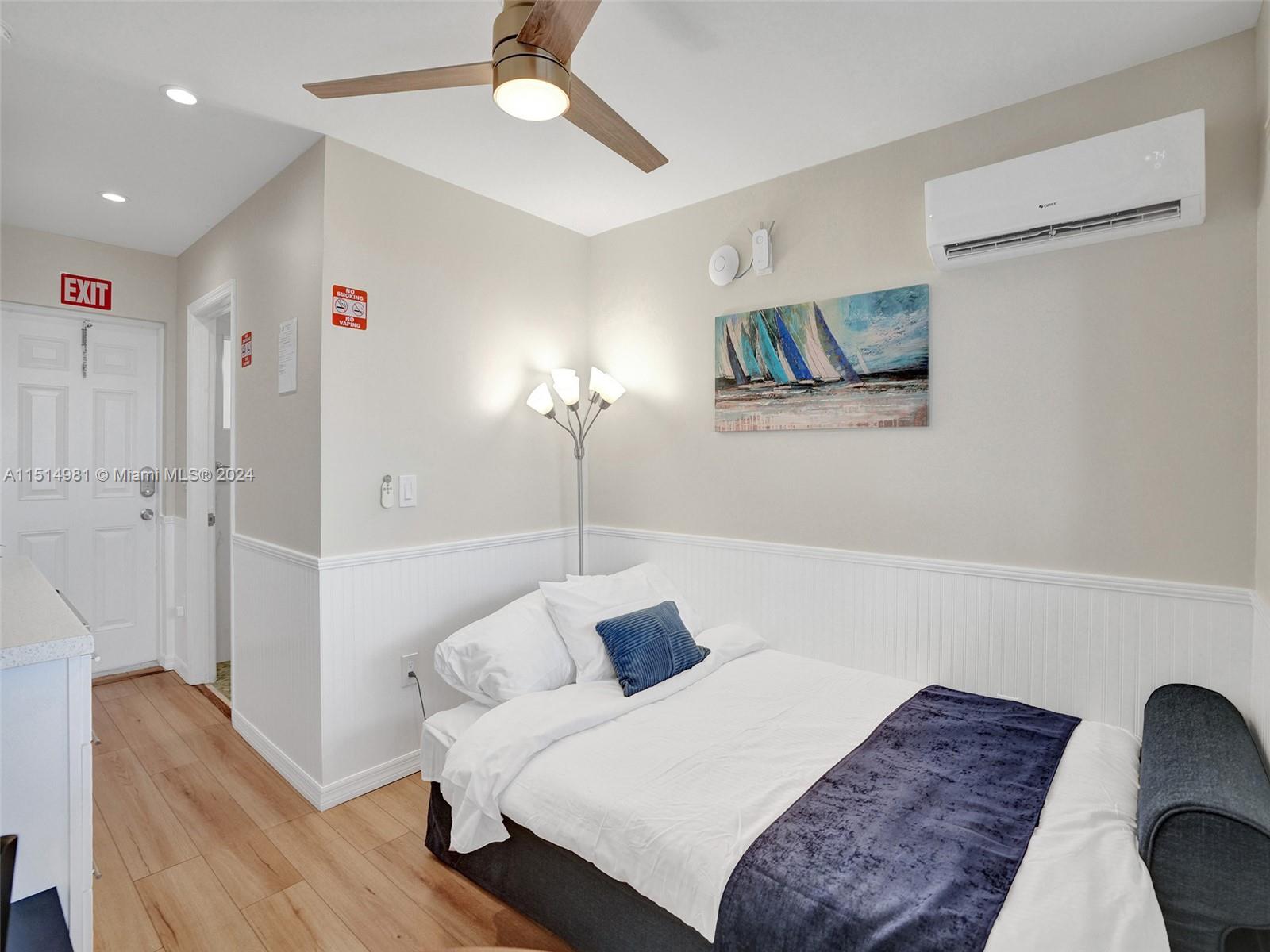 HOLLYWOOD BEACH - Residential Lease