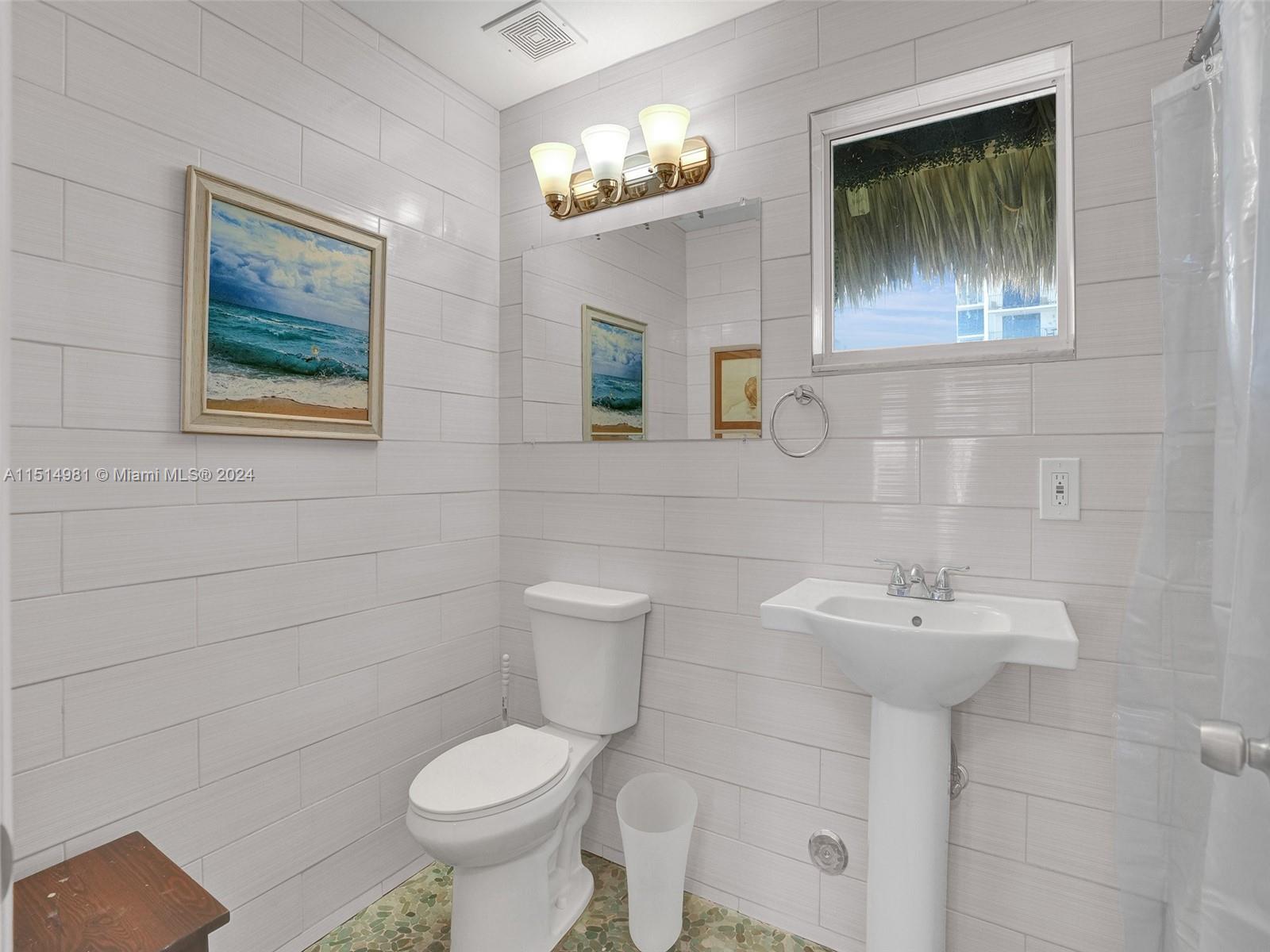 HOLLYWOOD BEACH - Residential Lease