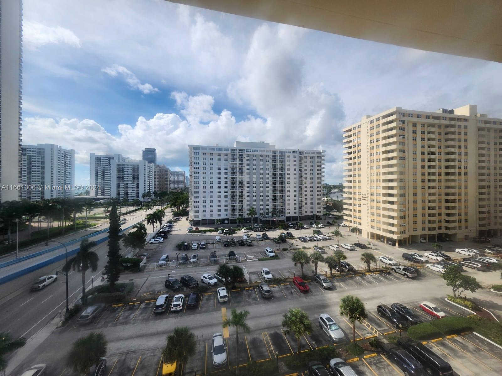 IMPERIAL TOWERS CONDO - Residential