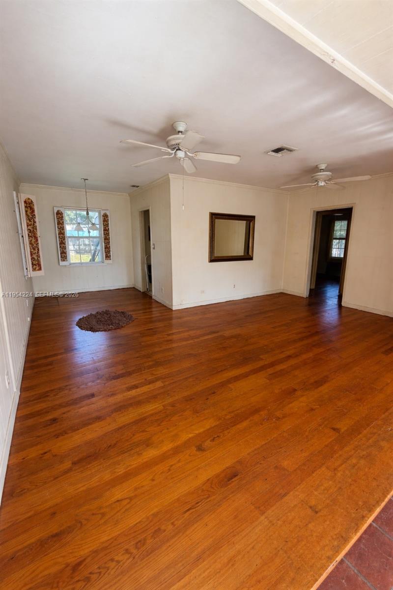 CROISSANT PARK RIVER SEC - Residential