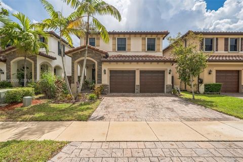 Photo of 627 SE 34th Ave, Homestead, FL 33033 (MLS # A11993099)