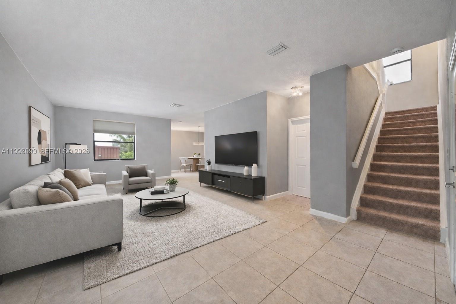 BAYWINDS OF FLORES - Residential