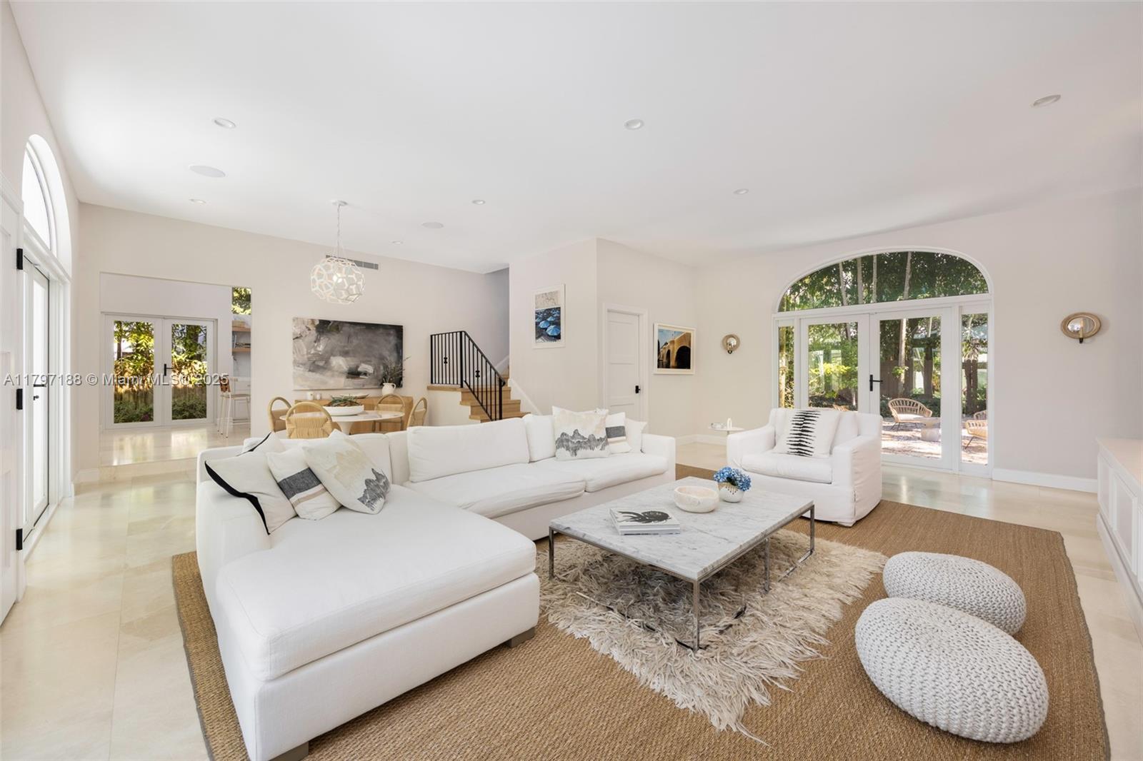 YE LITTLE WOODS 1ST ADDN - Residential