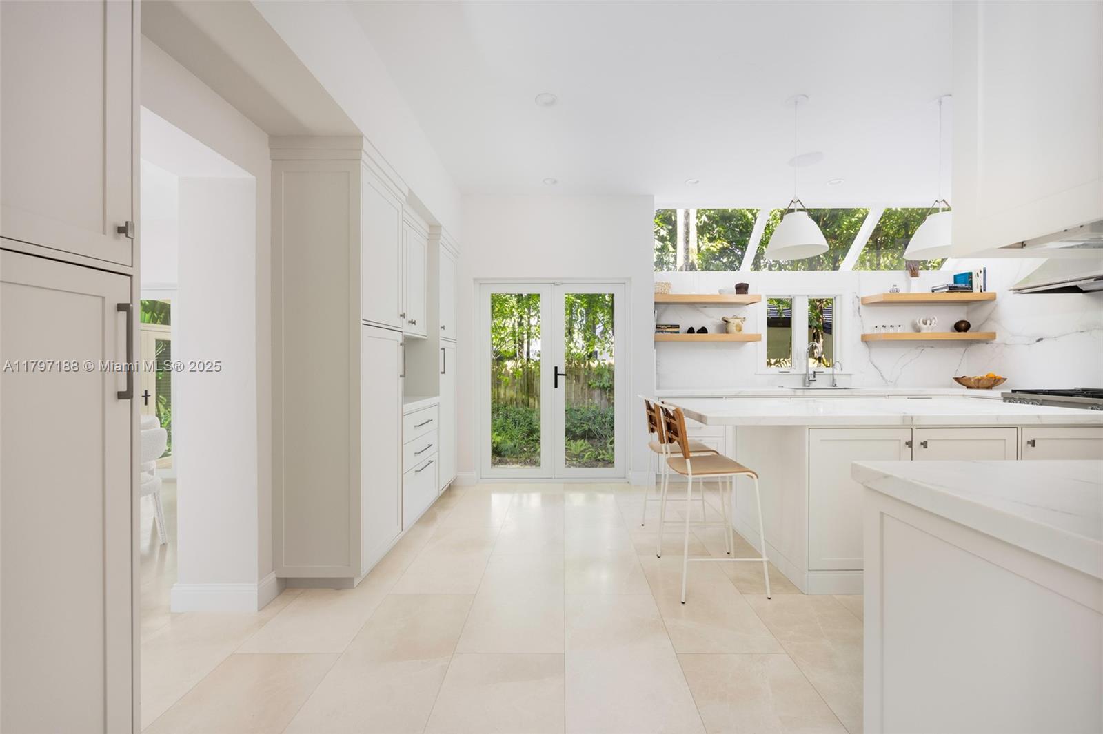 YE LITTLE WOODS 1ST ADDN - Residential