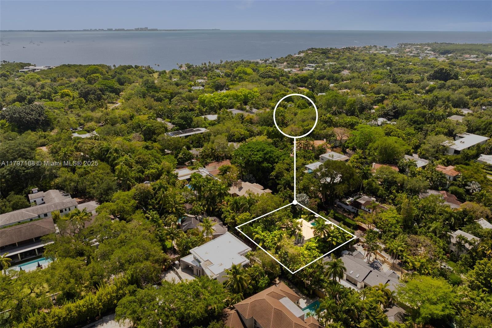 YE LITTLE WOODS 1ST ADDN - Residential