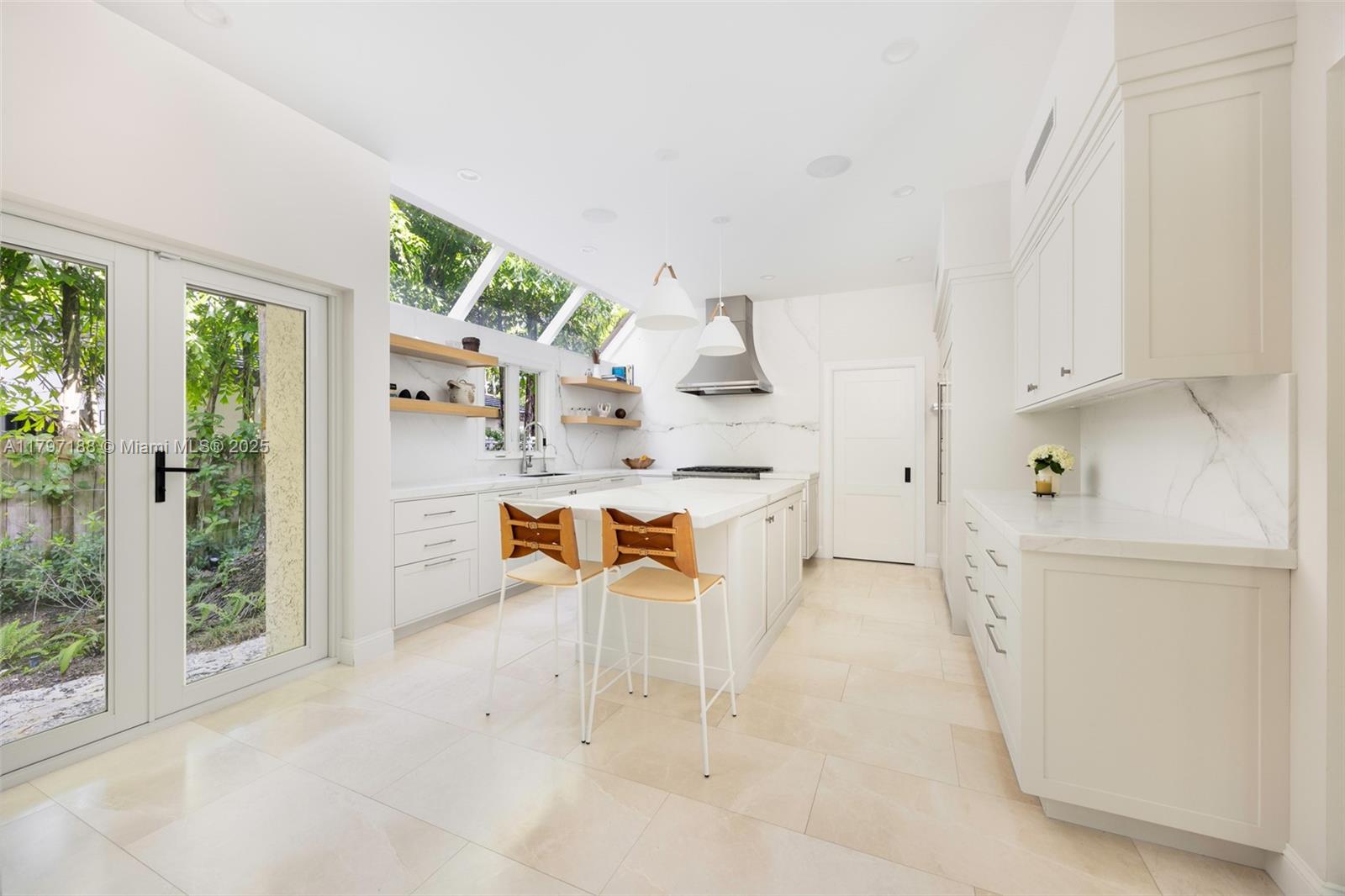 YE LITTLE WOODS 1ST ADDN - Residential