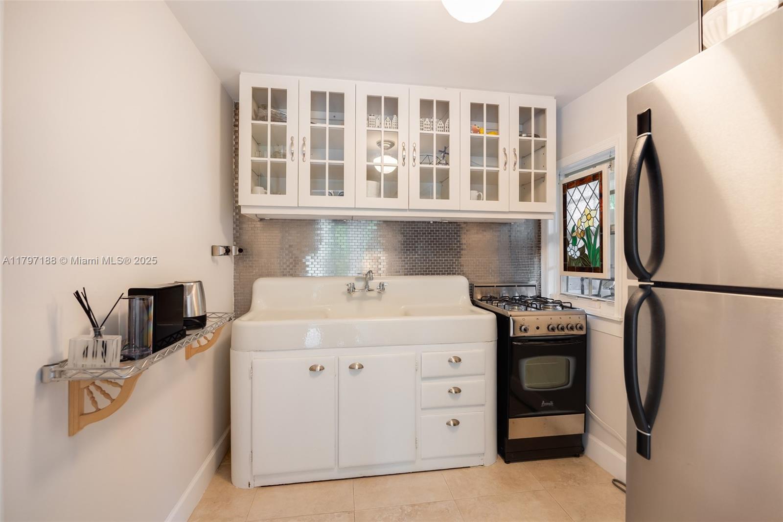 YE LITTLE WOODS 1ST ADDN - Residential