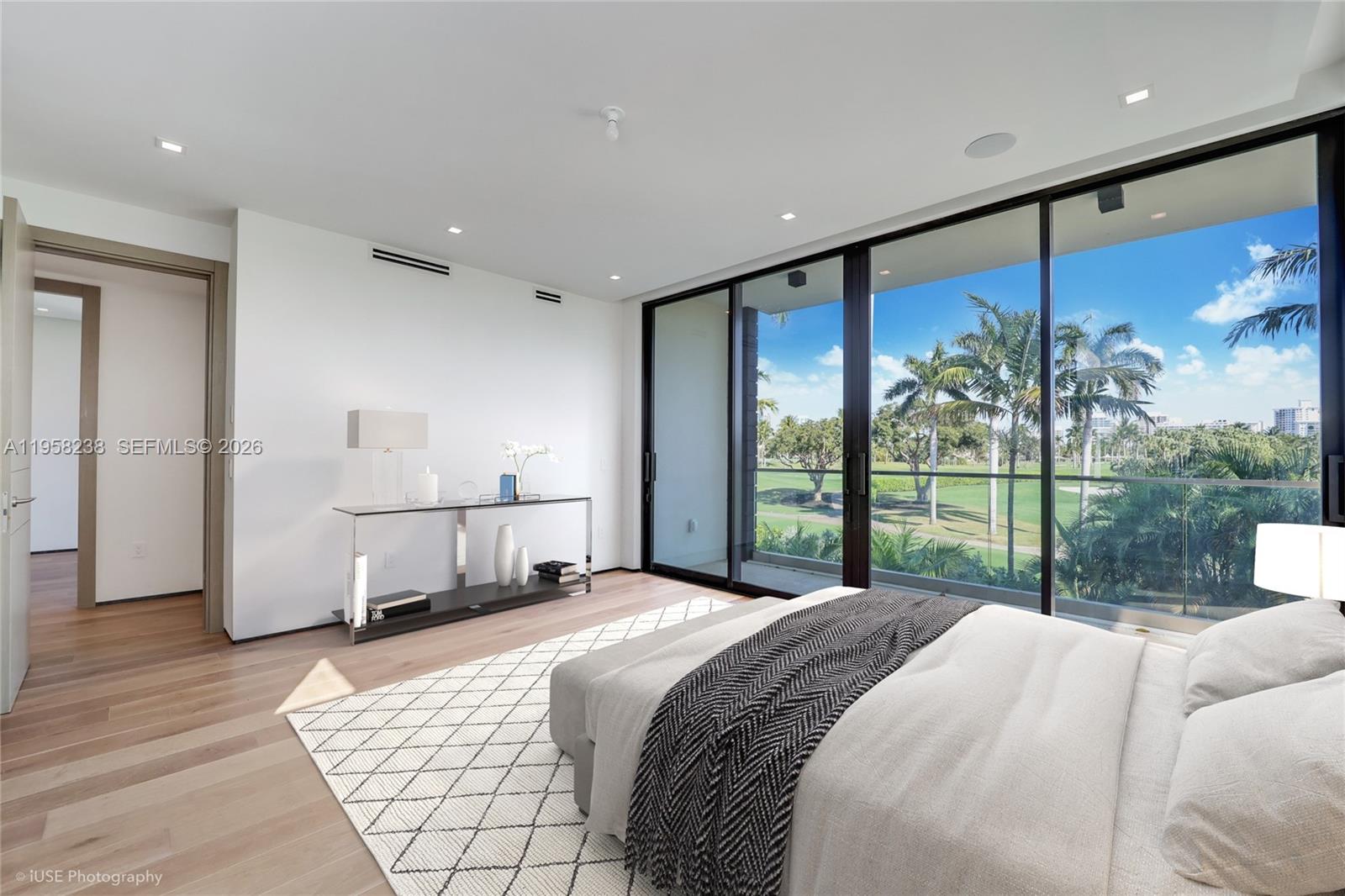 LA GORCE GOLF SUB - Residential