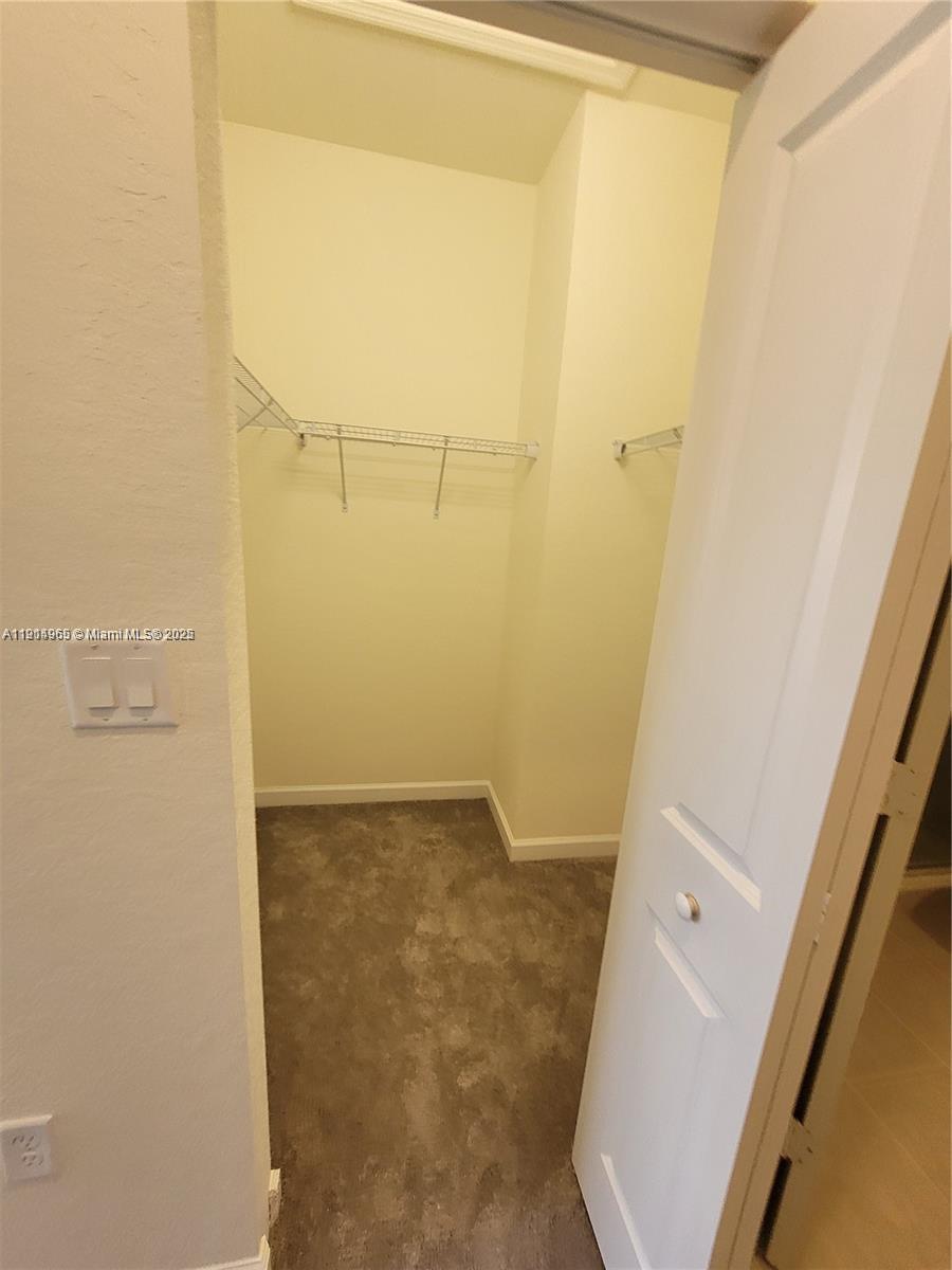 AQUABELLA NORTH REPLAT - Residential Lease