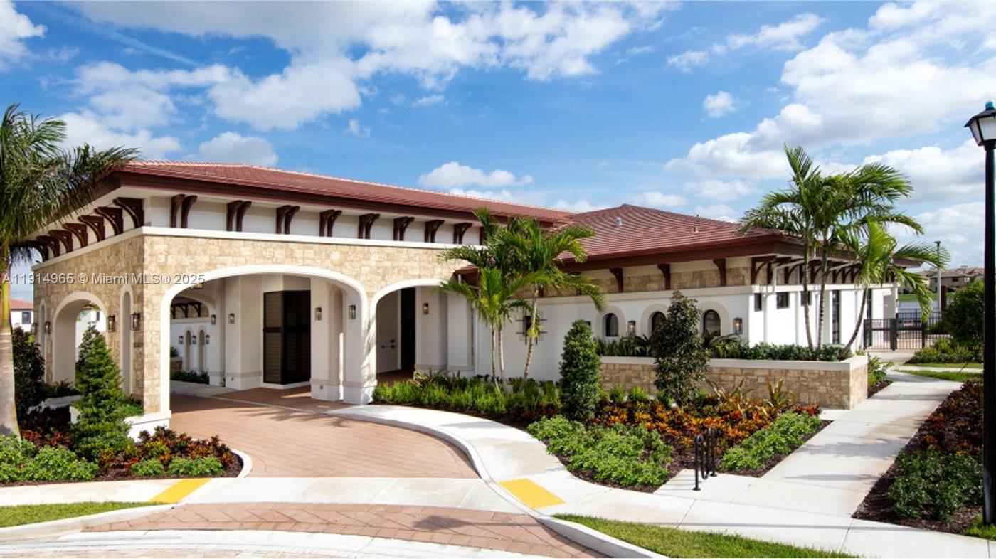 AQUABELLA NORTH REPLAT - Residential Lease