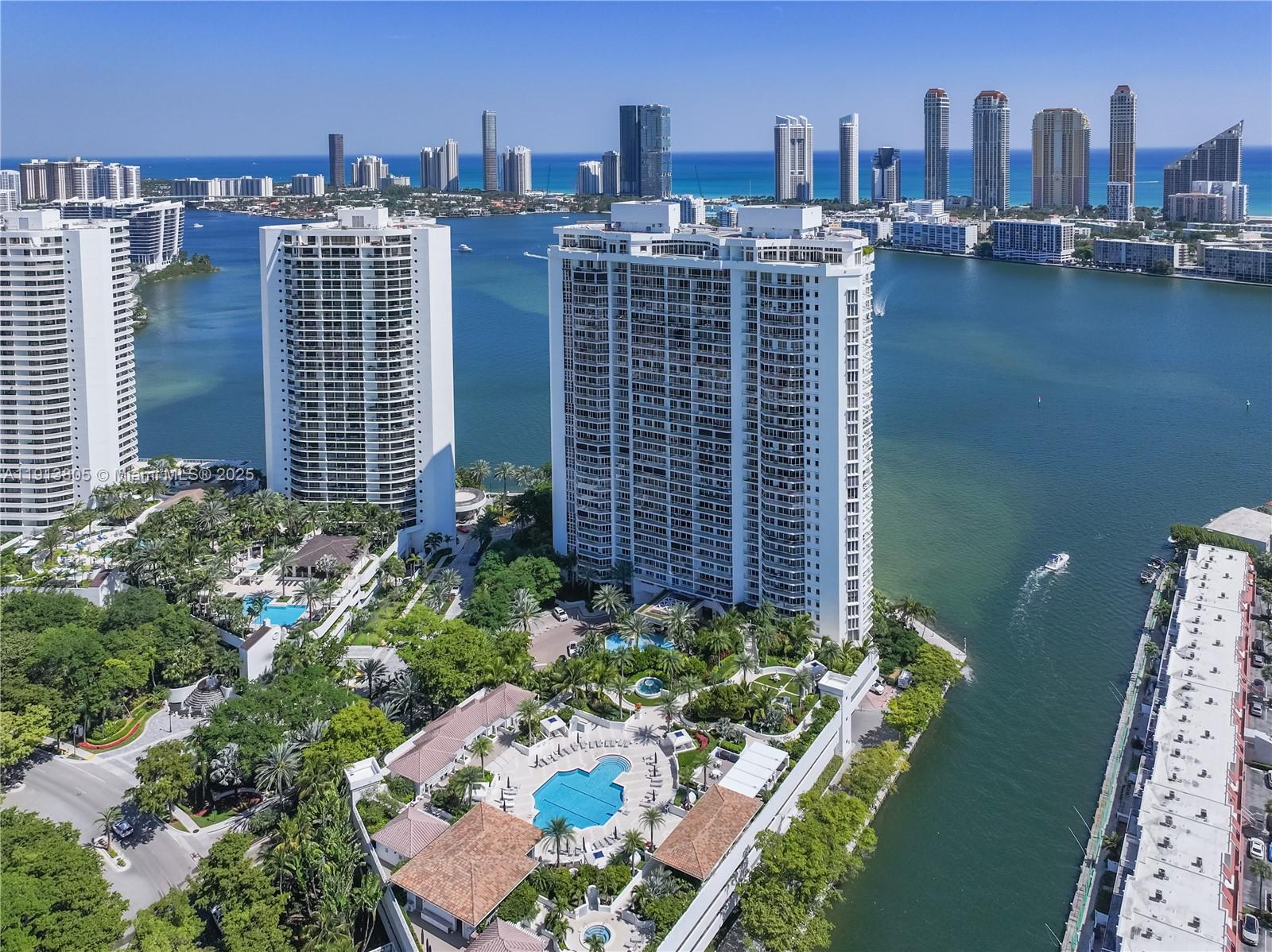 2600 ISL BLVD WILLIAMS IS - Residential