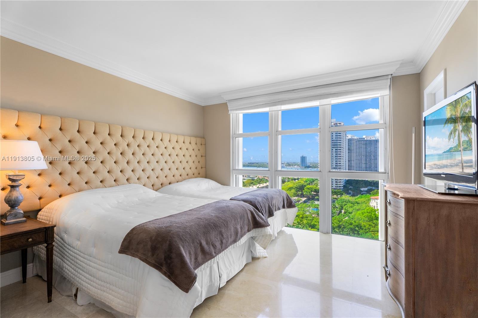 2600 ISL BLVD WILLIAMS IS - Residential