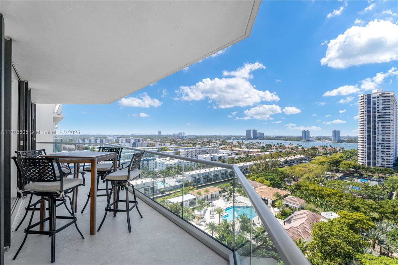 2600 ISL BLVD WILLIAMS IS - Residential