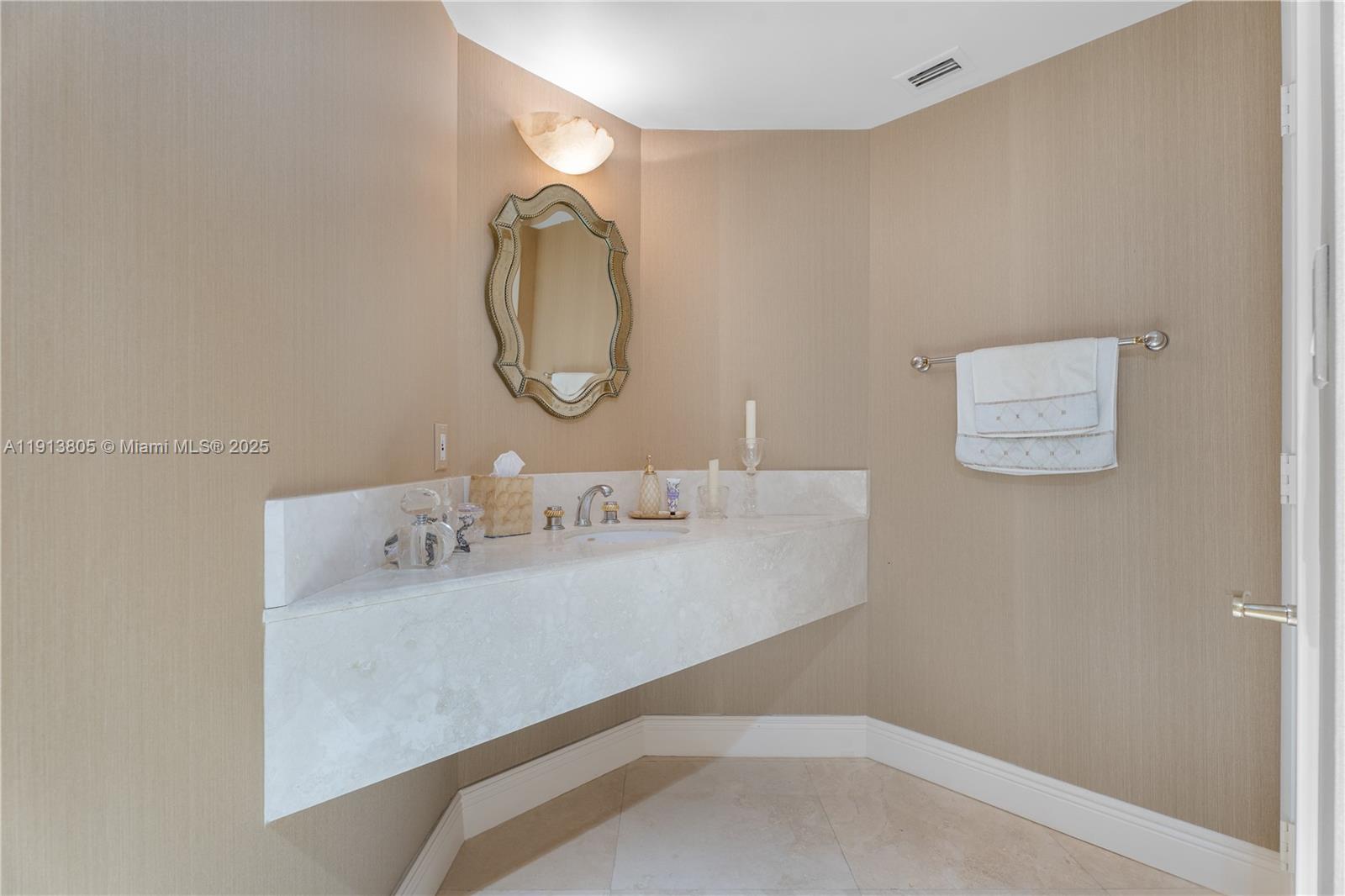 2600 ISL BLVD WILLIAMS IS - Residential