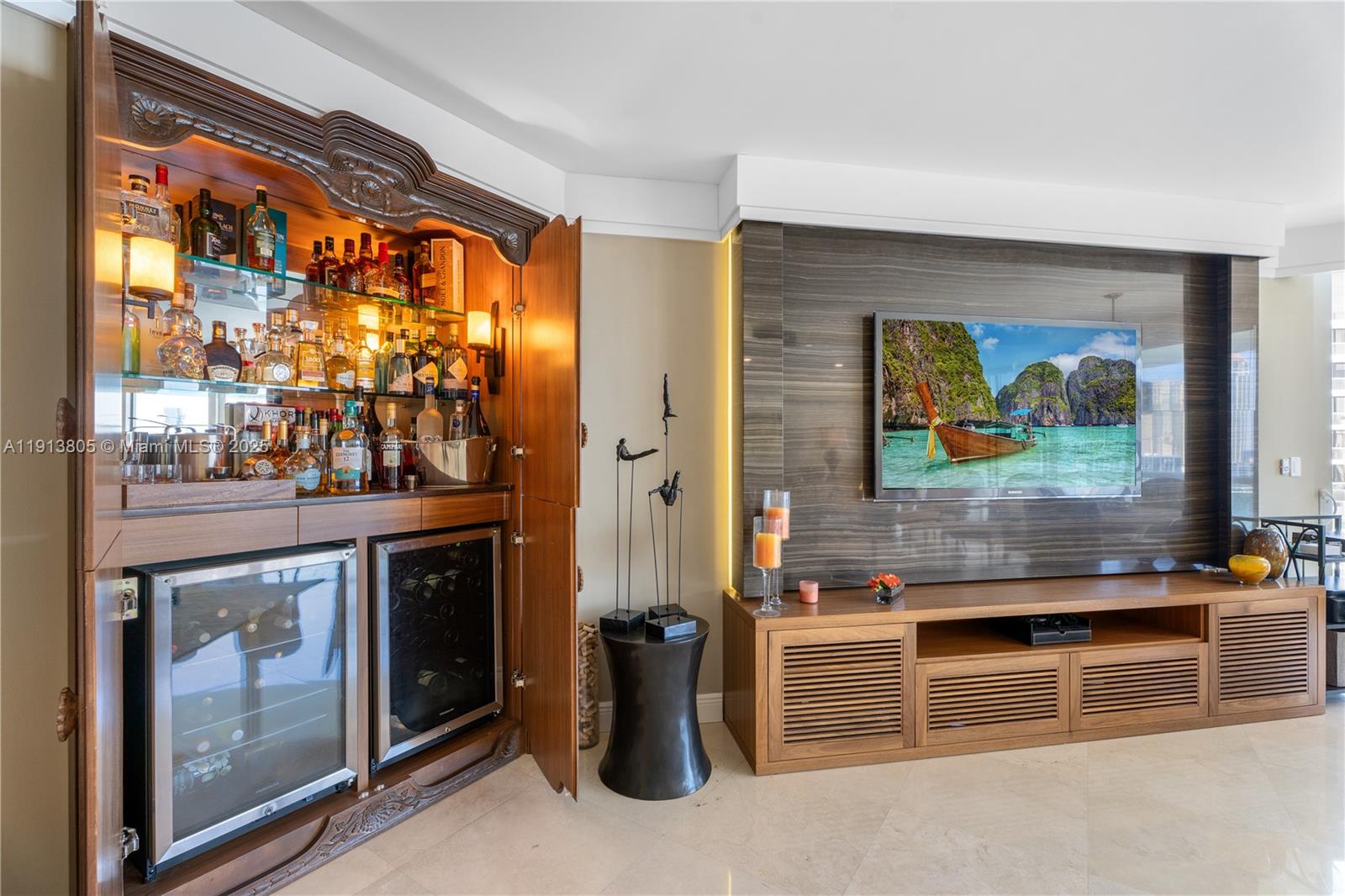 2600 ISL BLVD WILLIAMS IS - Residential