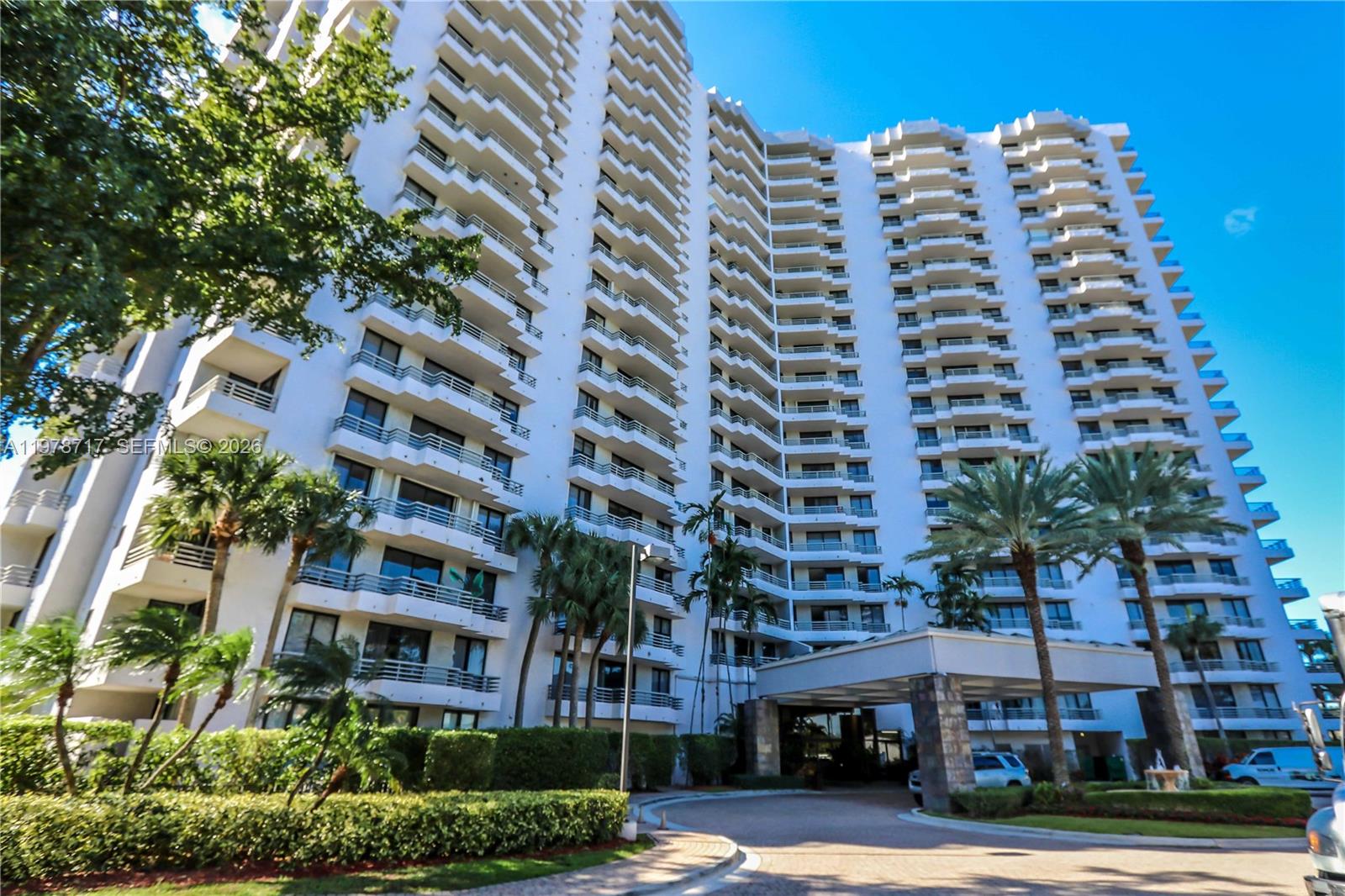 3300 NE 191st St 418